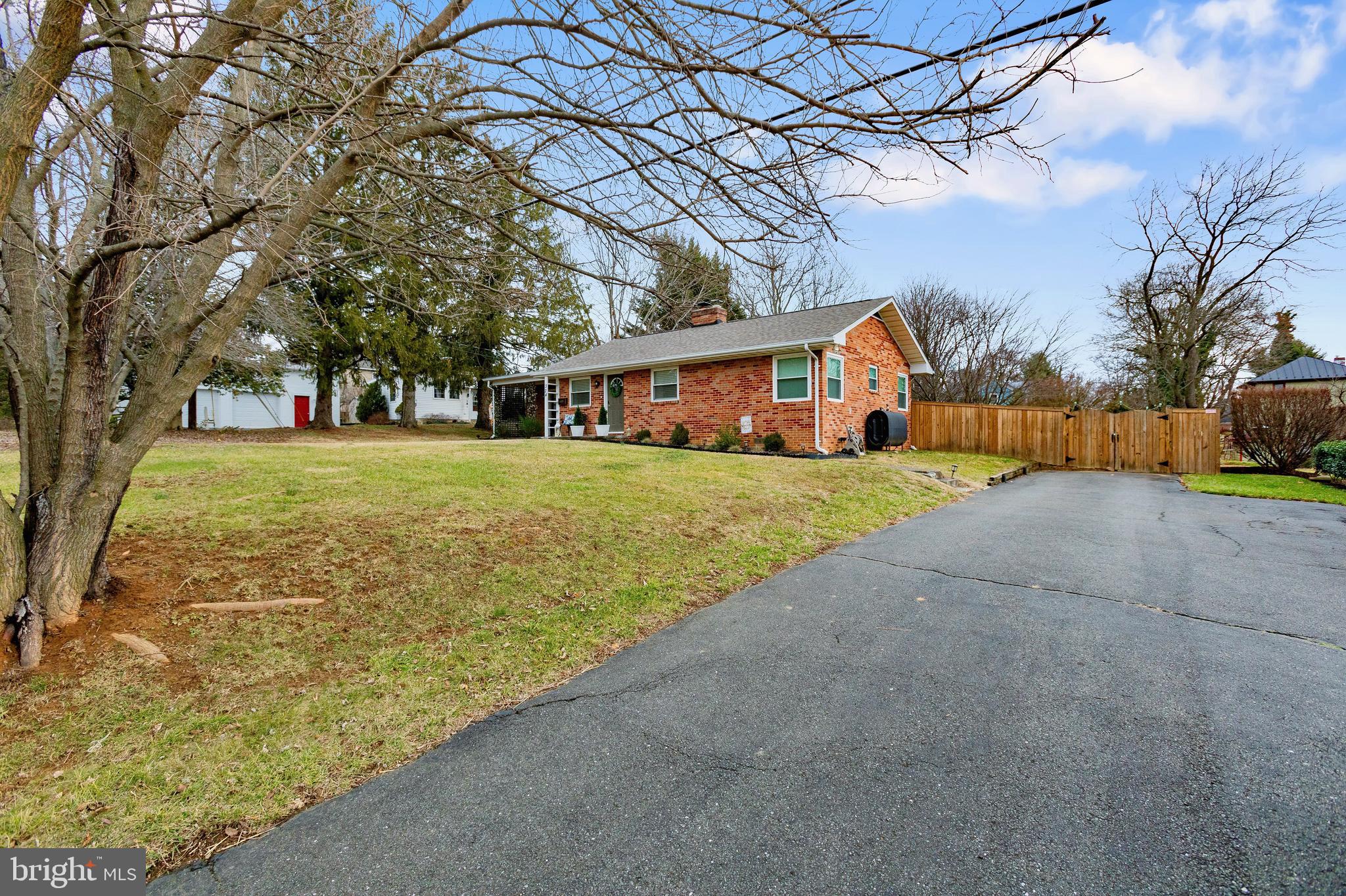 BERRYVILLE - Residential