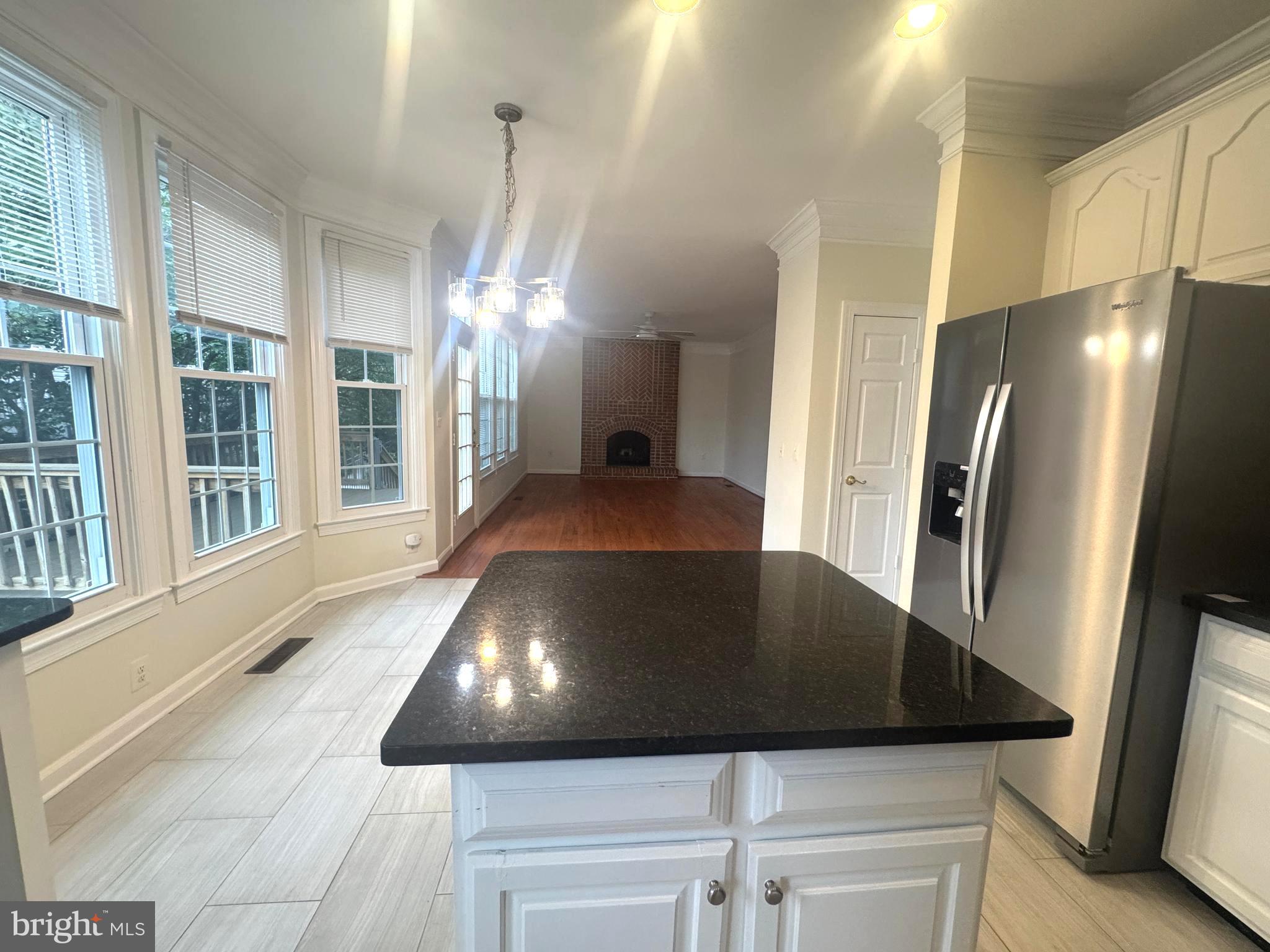 MISSION HILLS - Residential