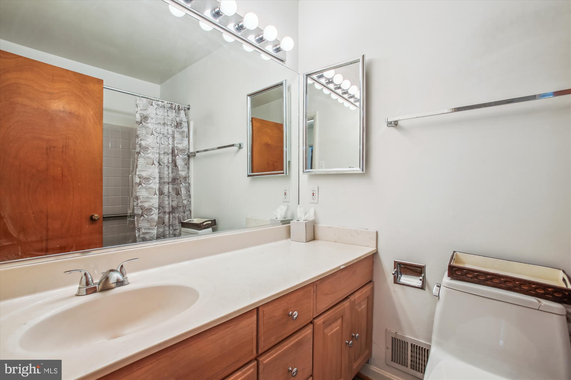 WILSON KNOLLS - Residential