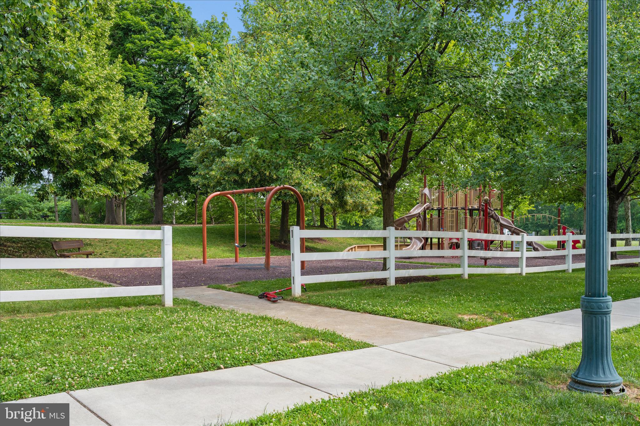 KING FARM WATKINS POND - Residential