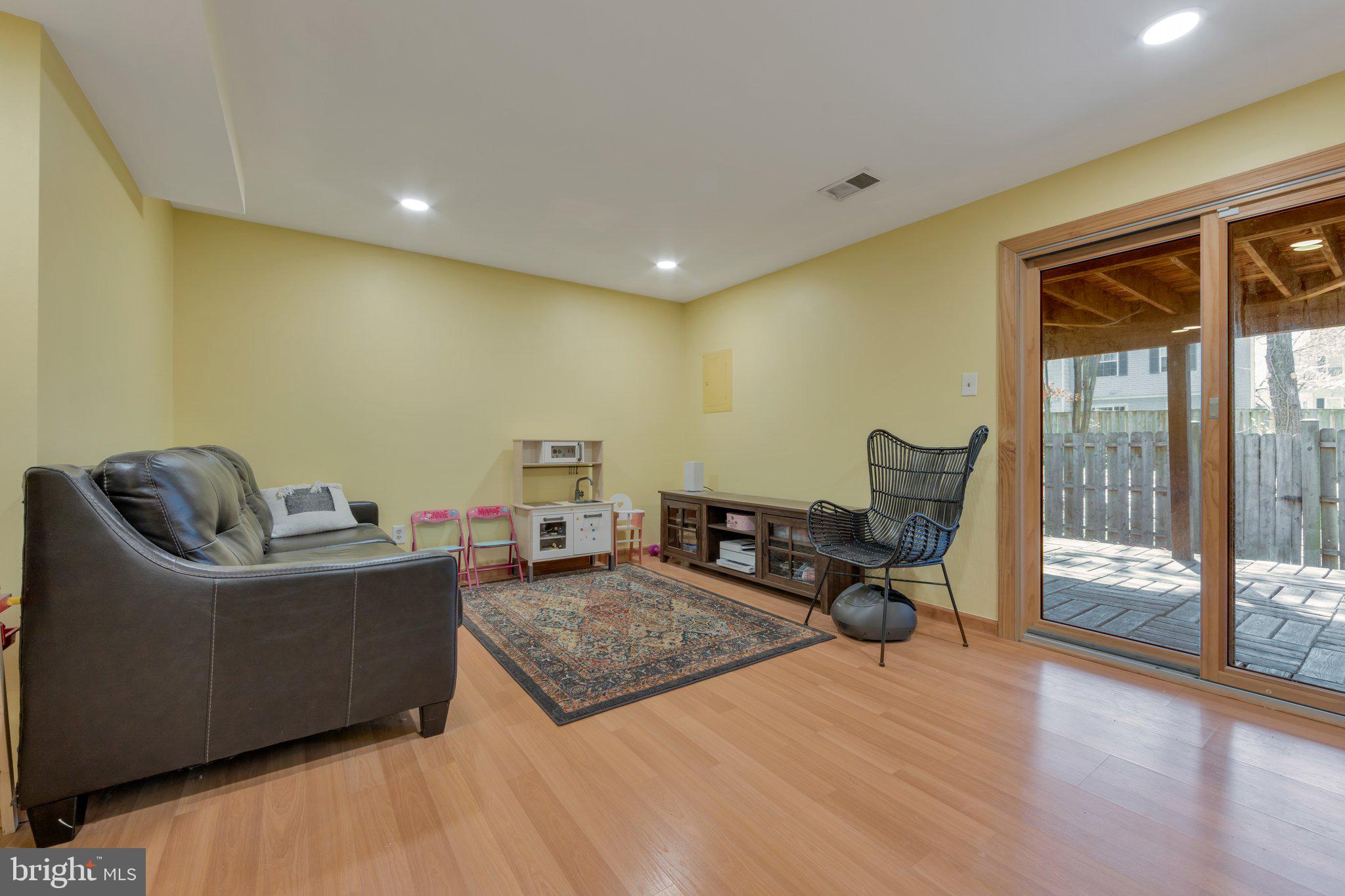WASHINGTON SQUARE - Residential