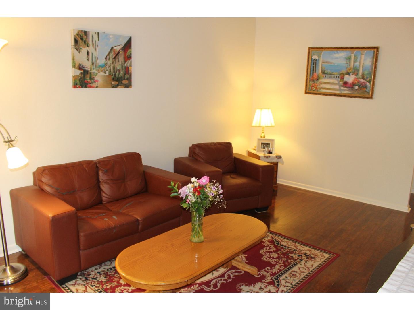 LAUREL SPRINGS - Residential