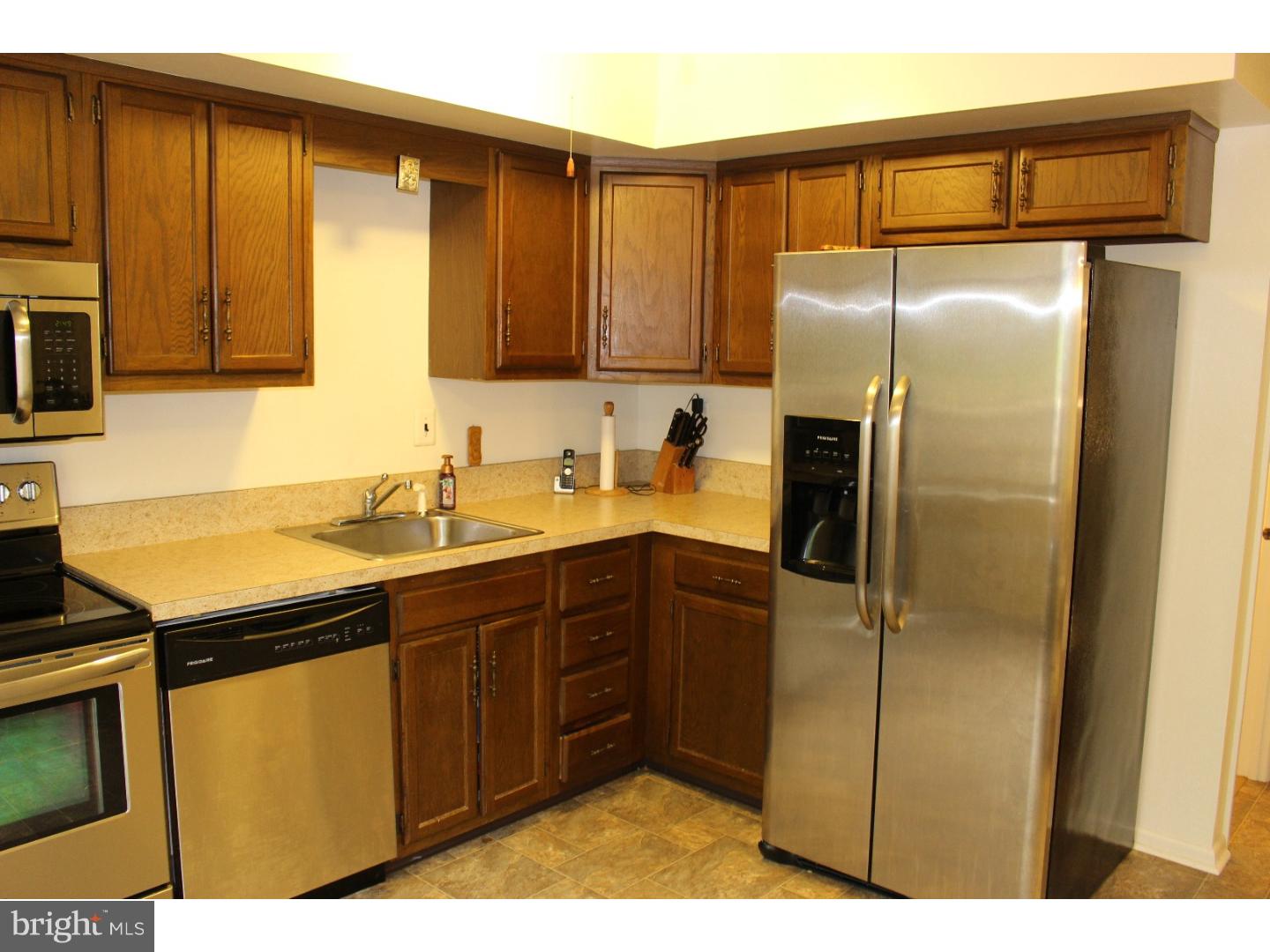 LAUREL SPRINGS - Residential