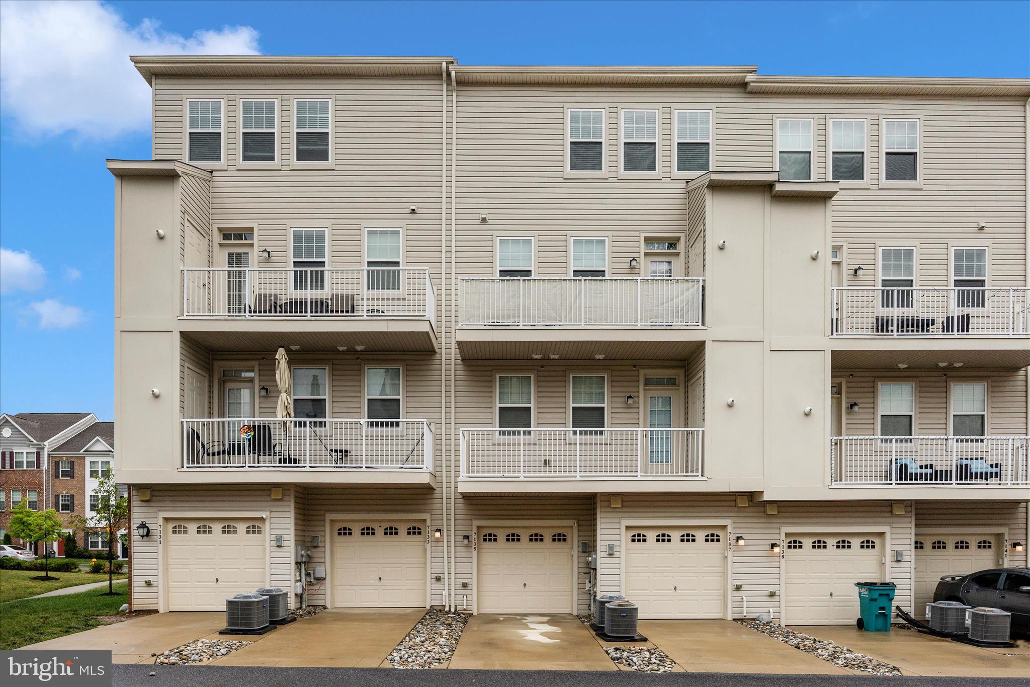 WESTVIEW SOUTH - Residential