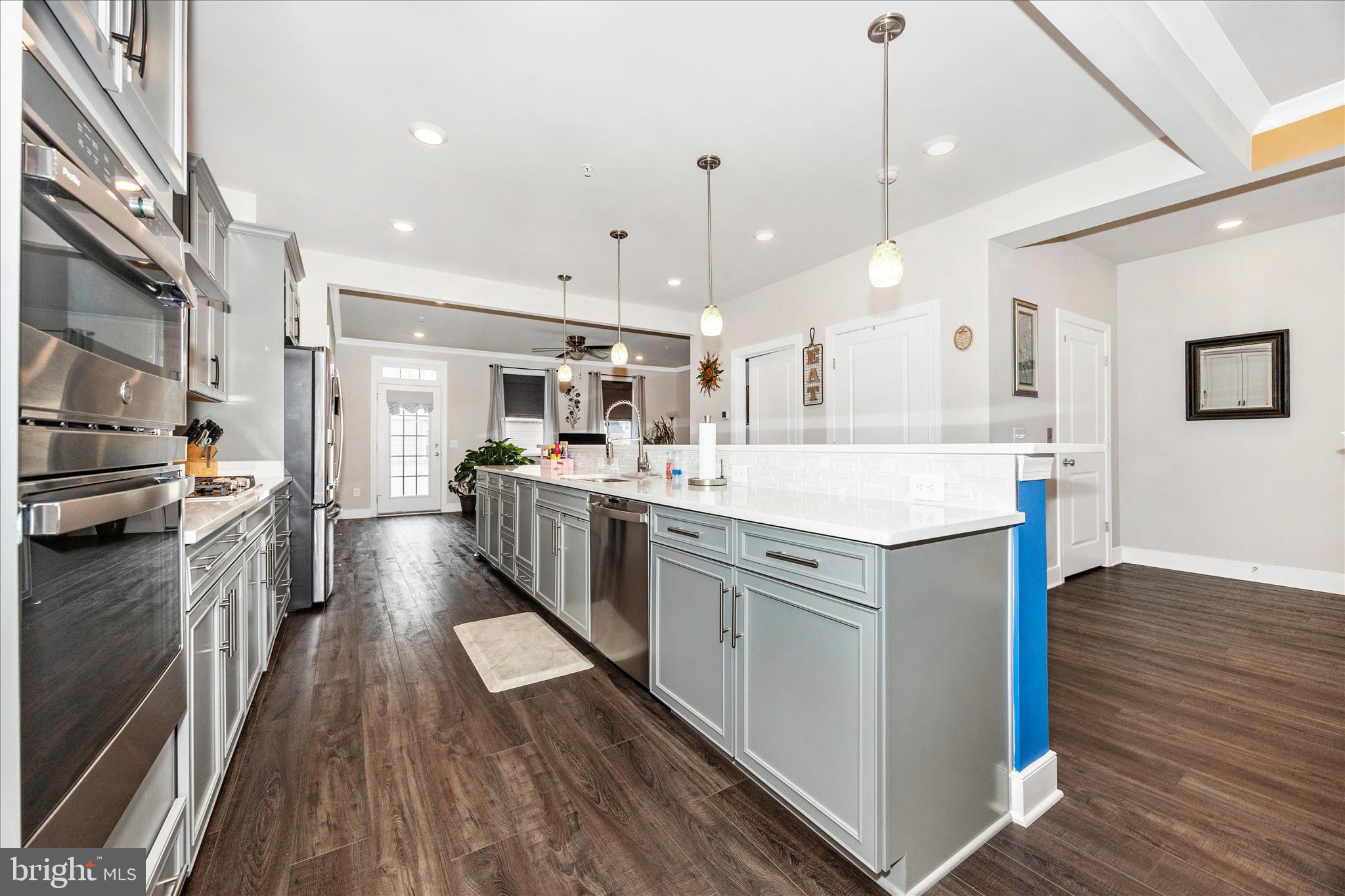 WESTVIEW SOUTH - Residential