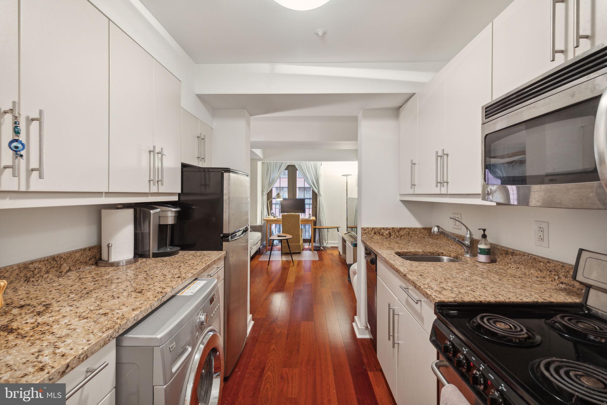 RITTENHOUSE SQUARE - Residential Lease