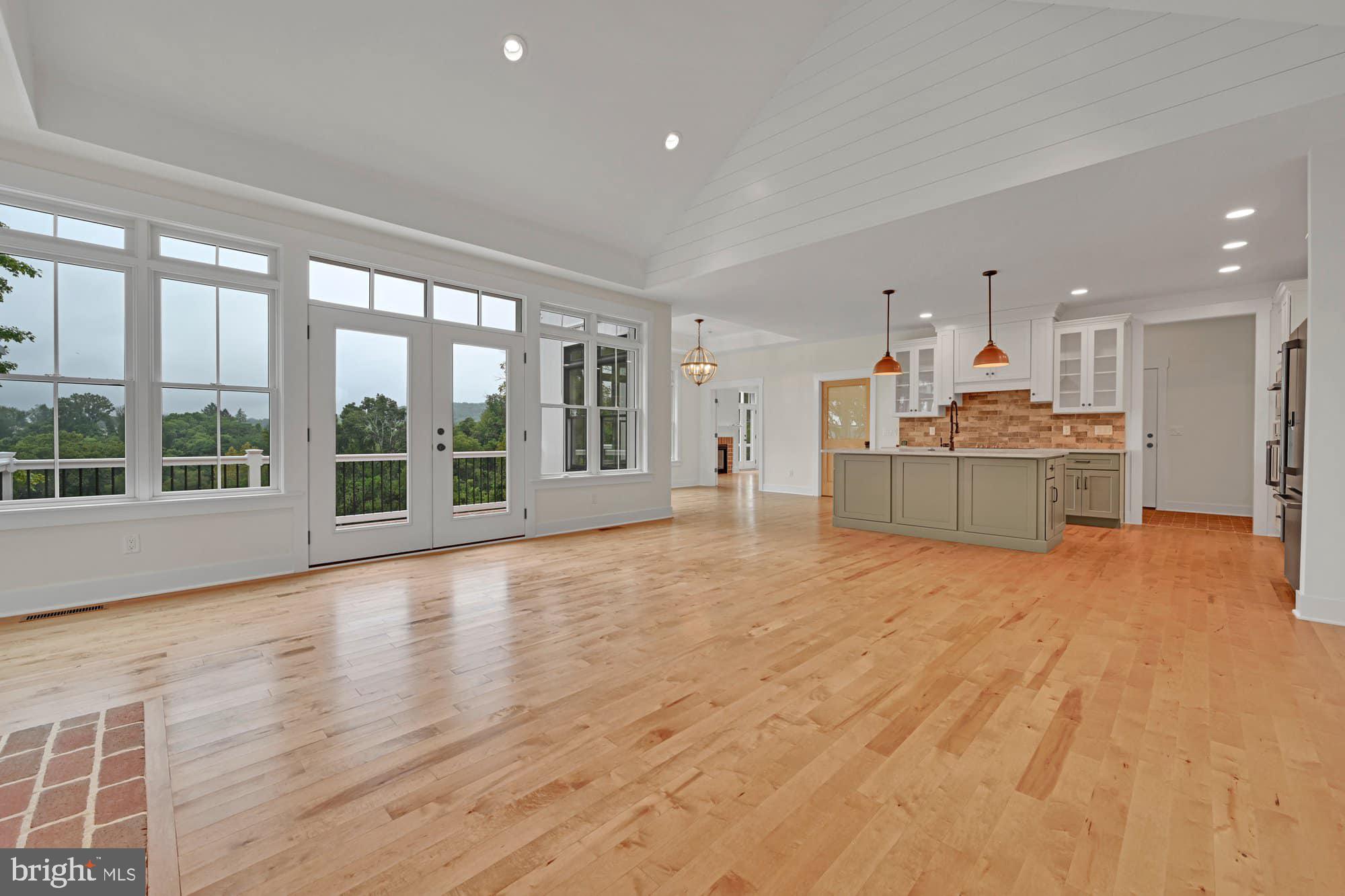 SPRING FORGE - Residential