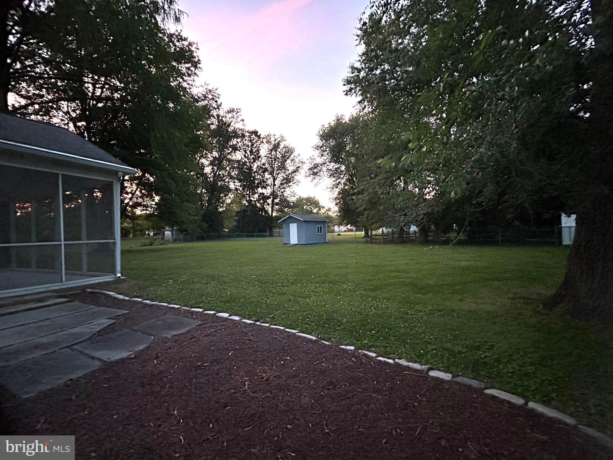 MEETINGHOUSE VIL - Residential