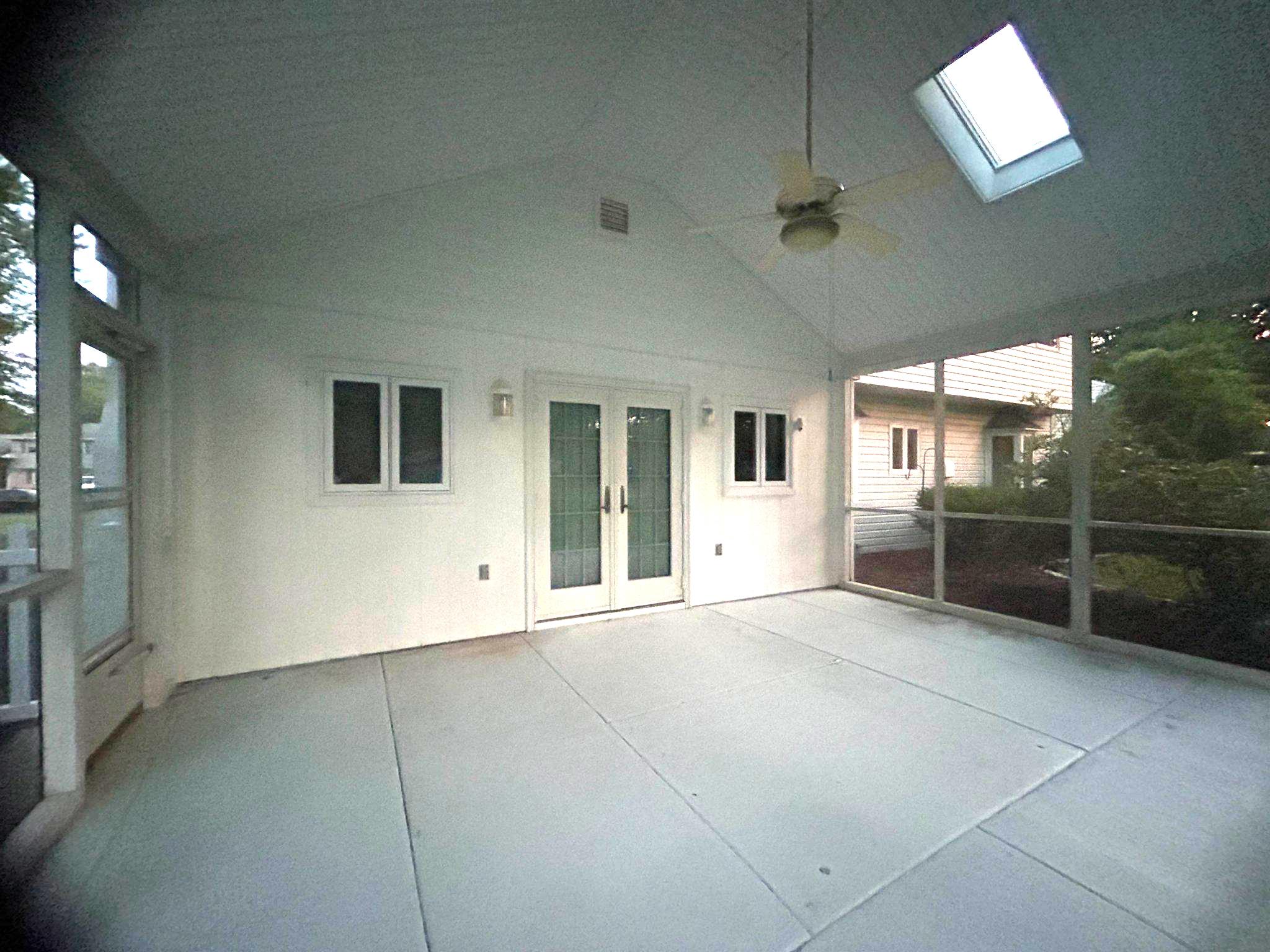 MEETINGHOUSE VIL - Residential