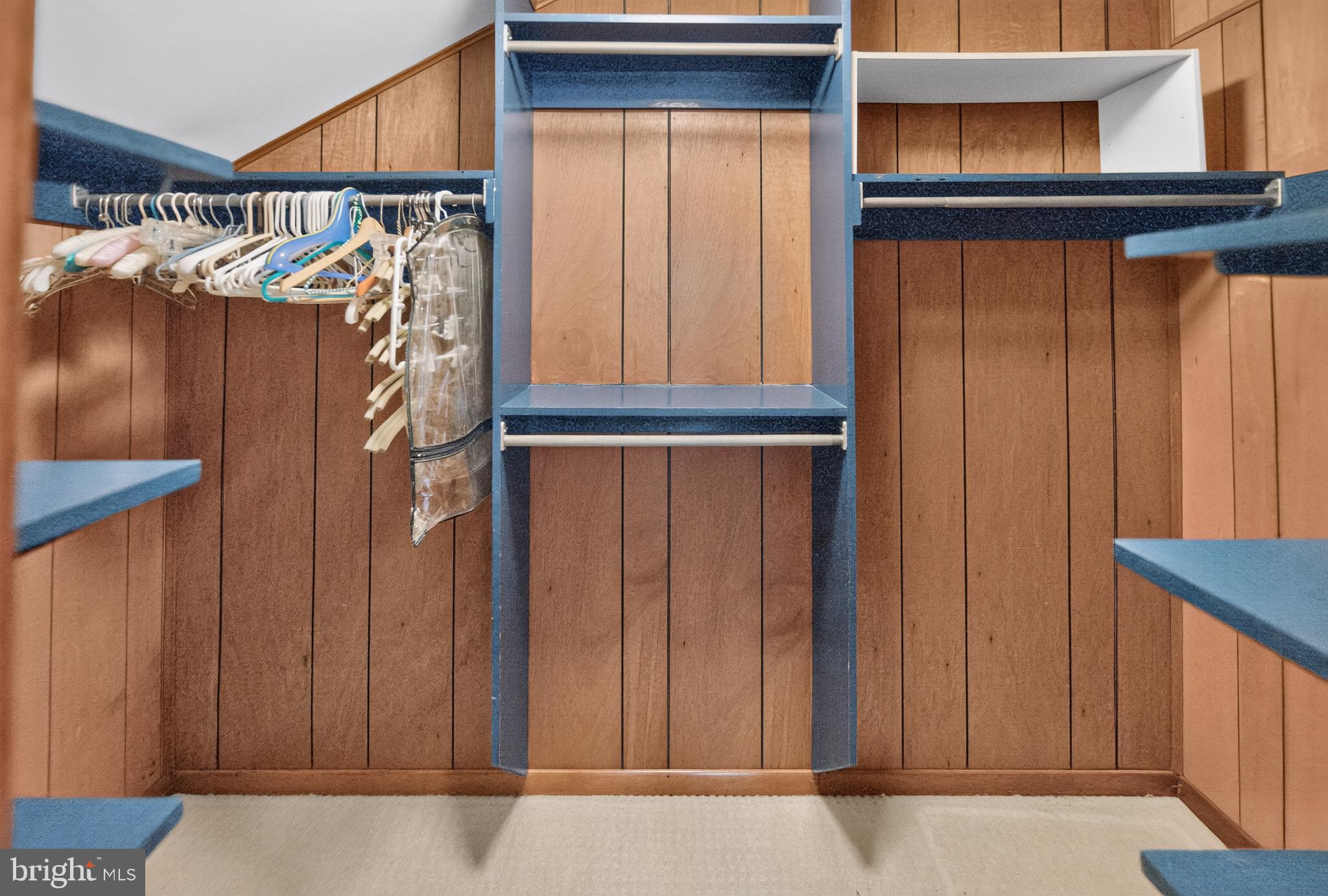 MEETINGHOUSE VIL - Residential