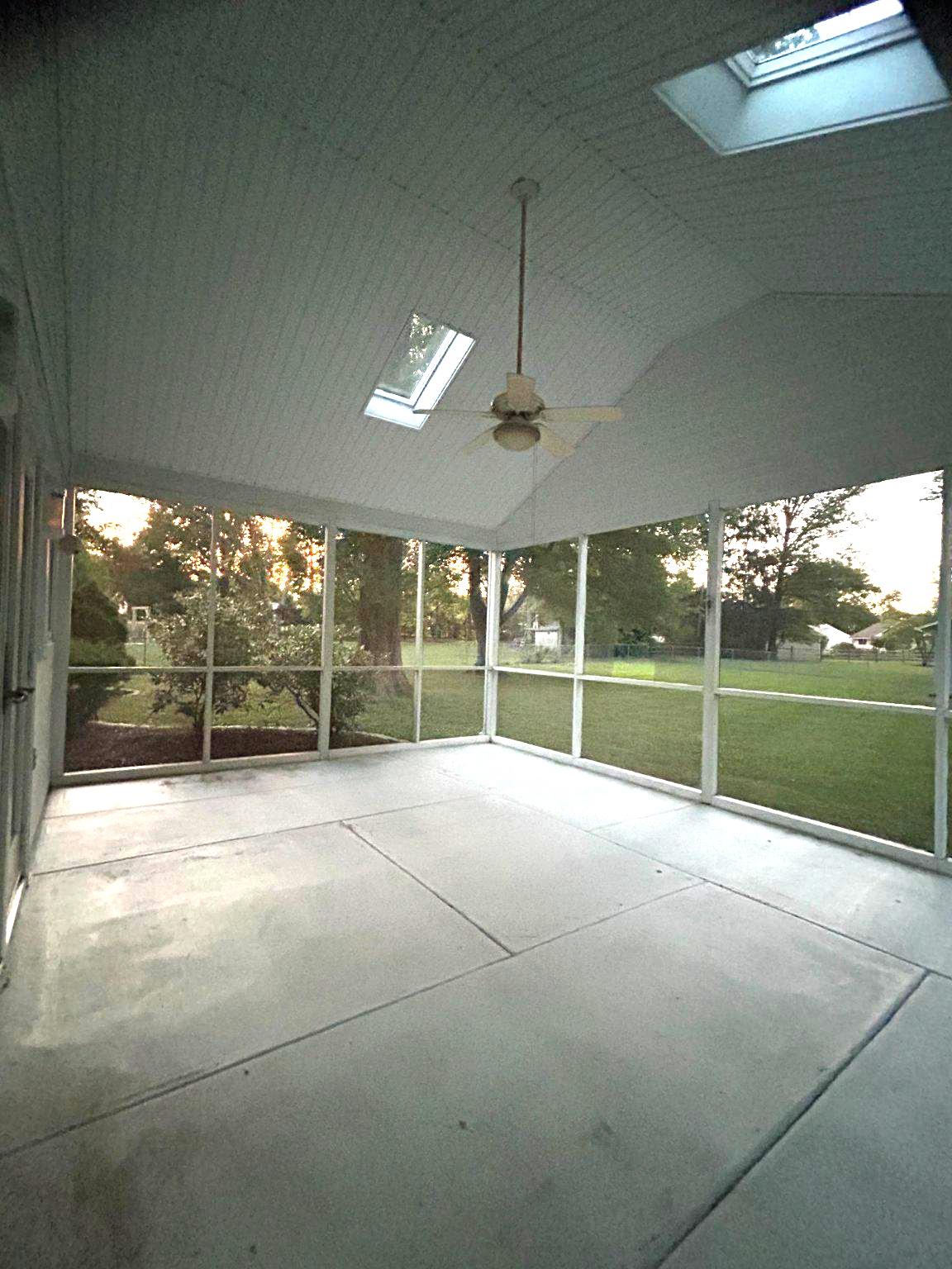 MEETINGHOUSE VIL - Residential