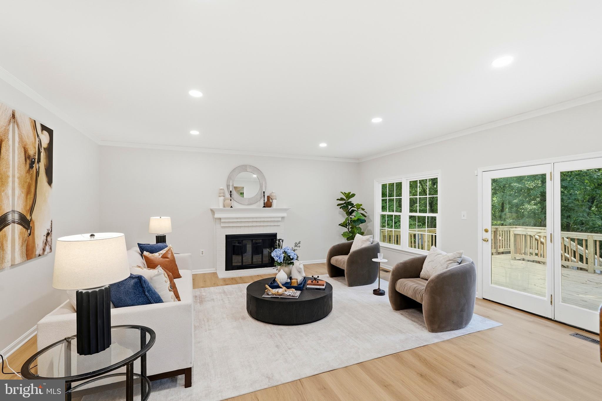 ASHBURN VILLAGE - Residential
