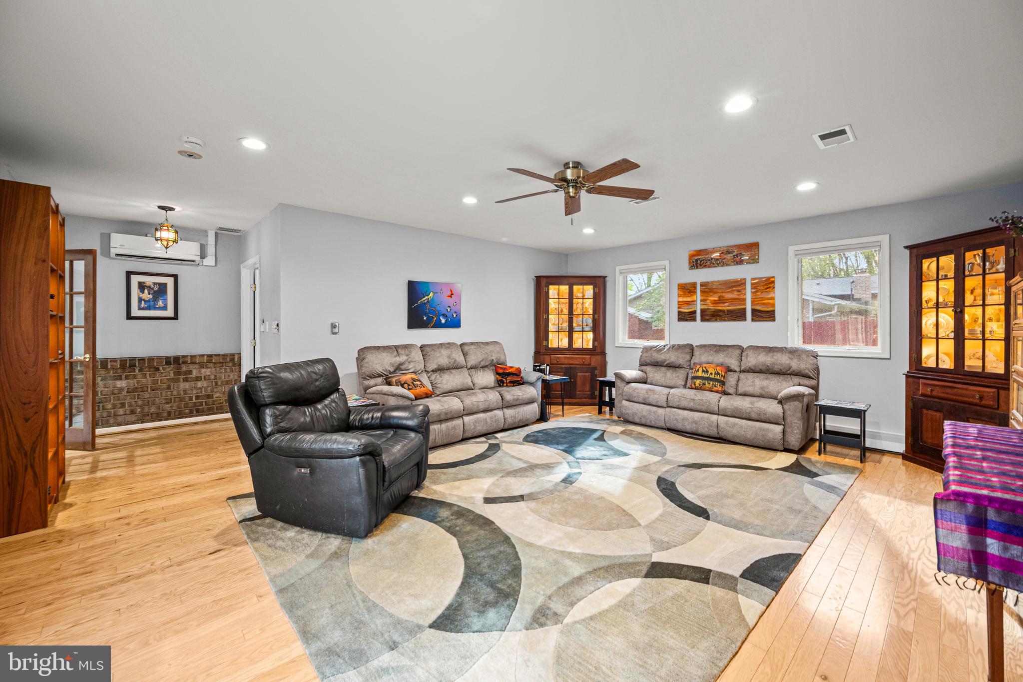 ATHOLTON SQUARE - Residential