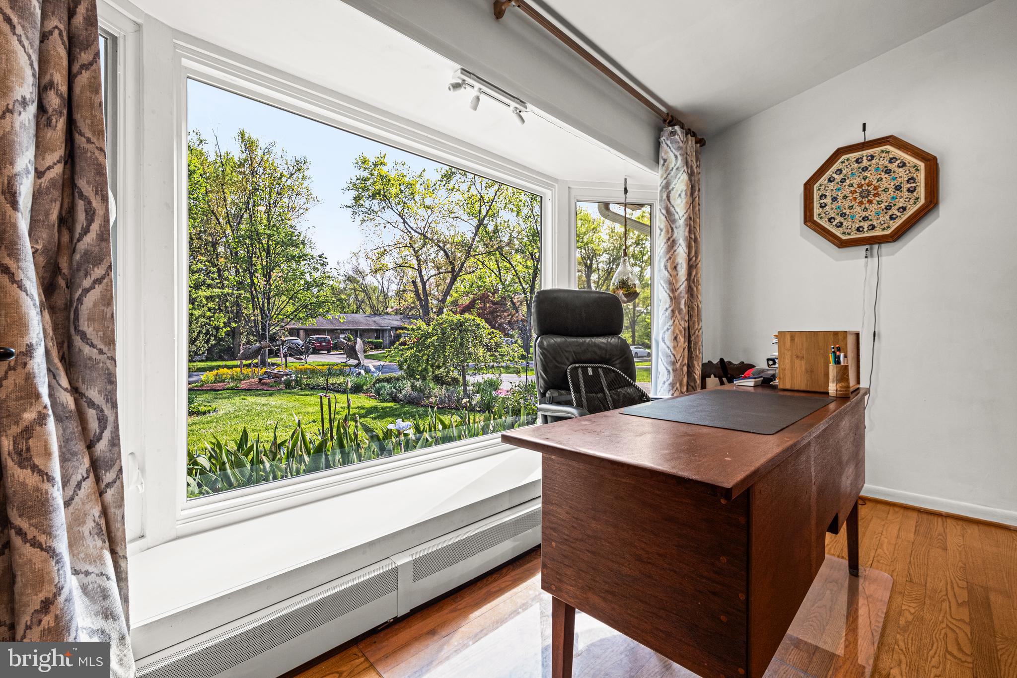 ATHOLTON SQUARE - Residential