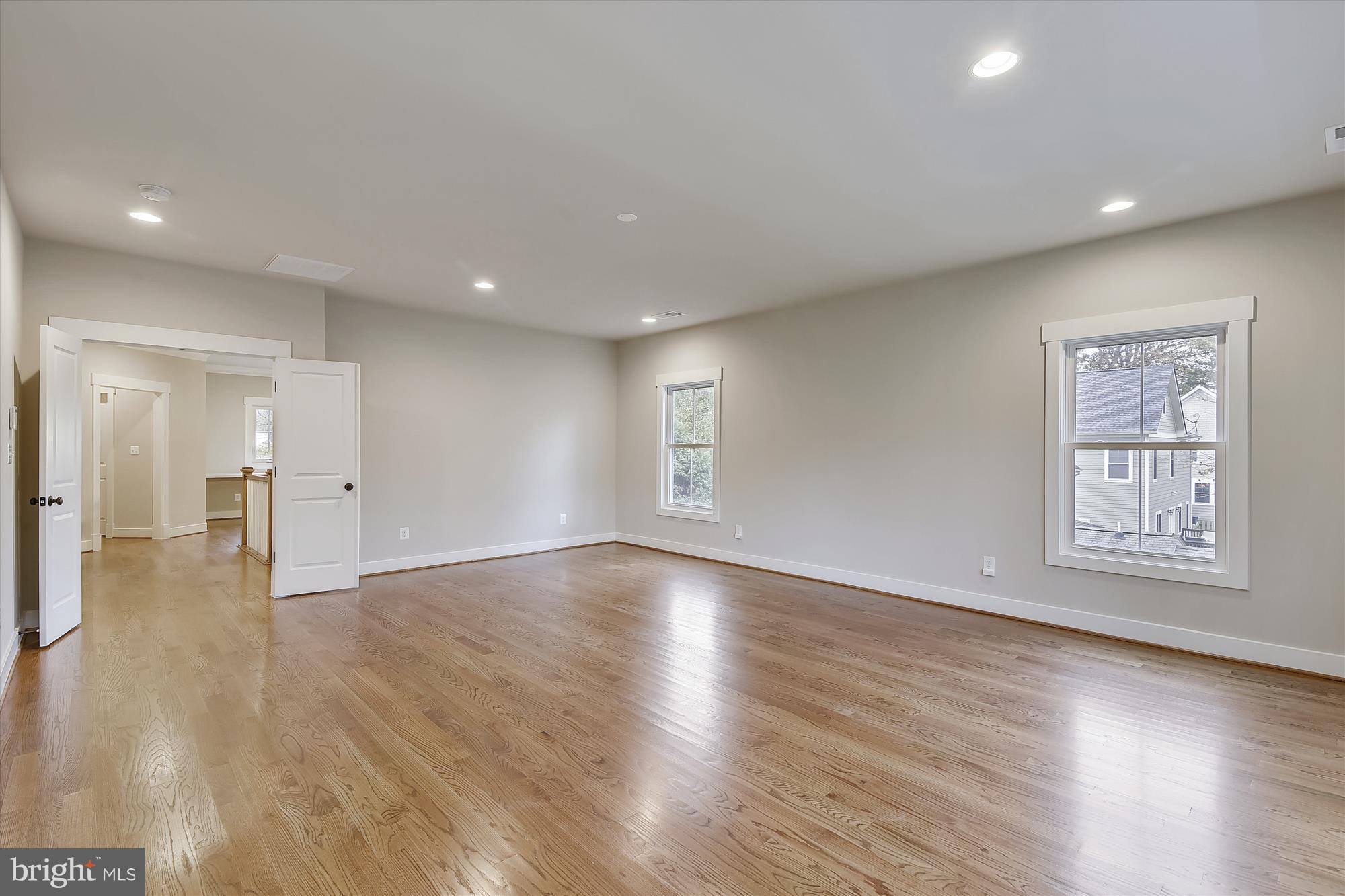 WESTHAMPTON - Residential
