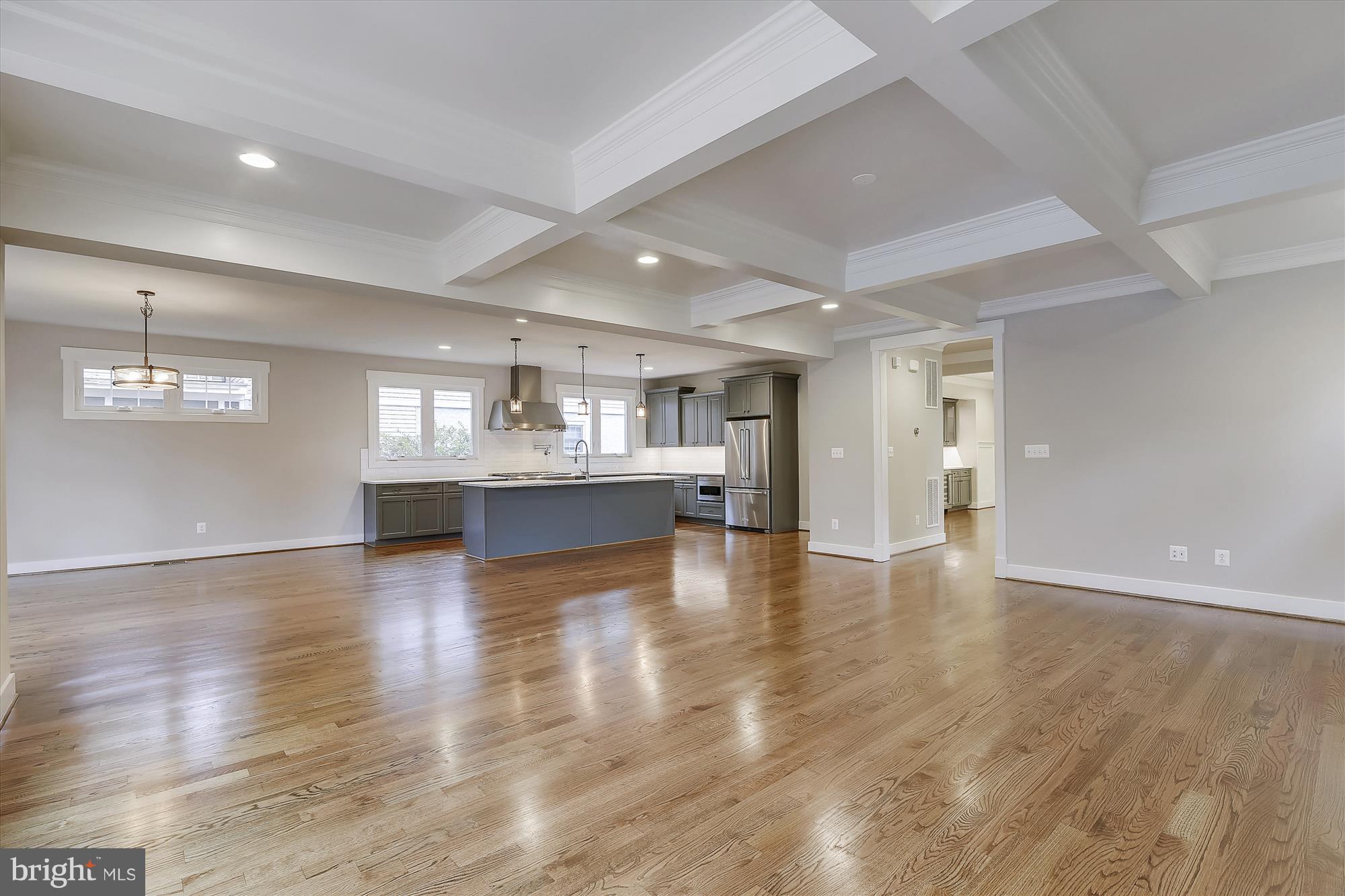 WESTHAMPTON - Residential