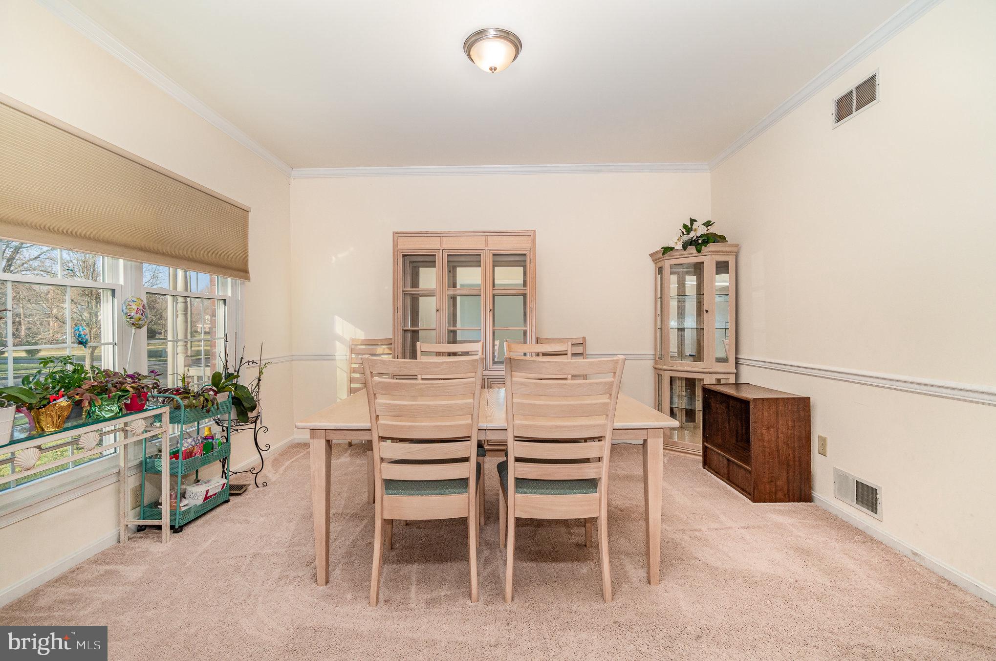 WALNUT COURT - Residential