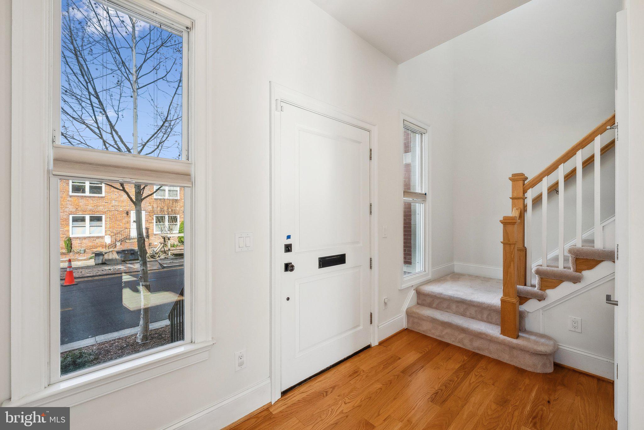 OLD TOWN ALEXANDRIA - Residential