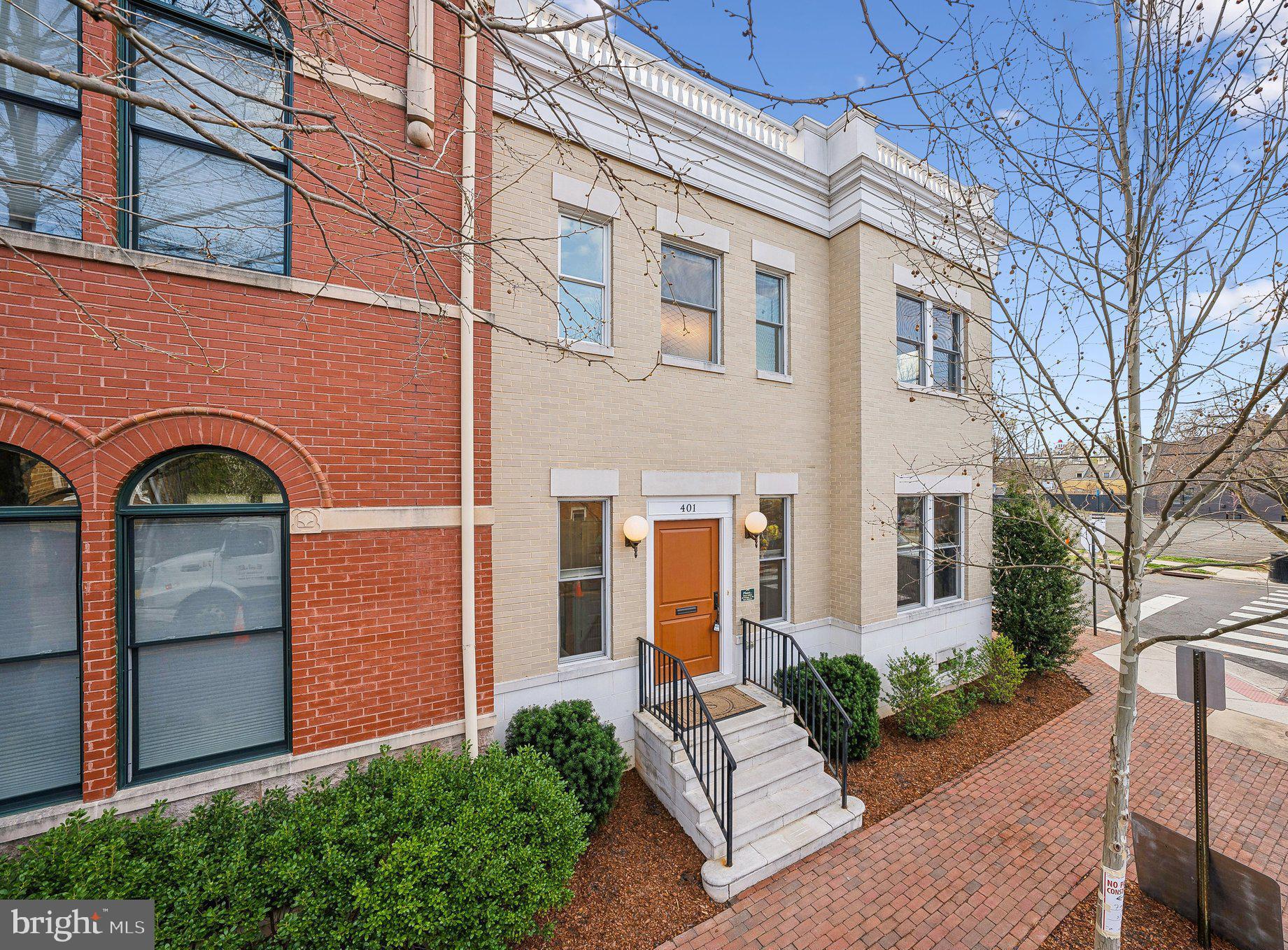 OLD TOWN ALEXANDRIA - Residential