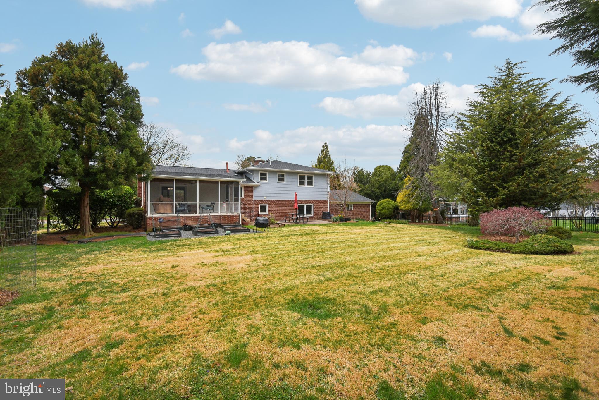 WESTWOOD MANOR - Residential