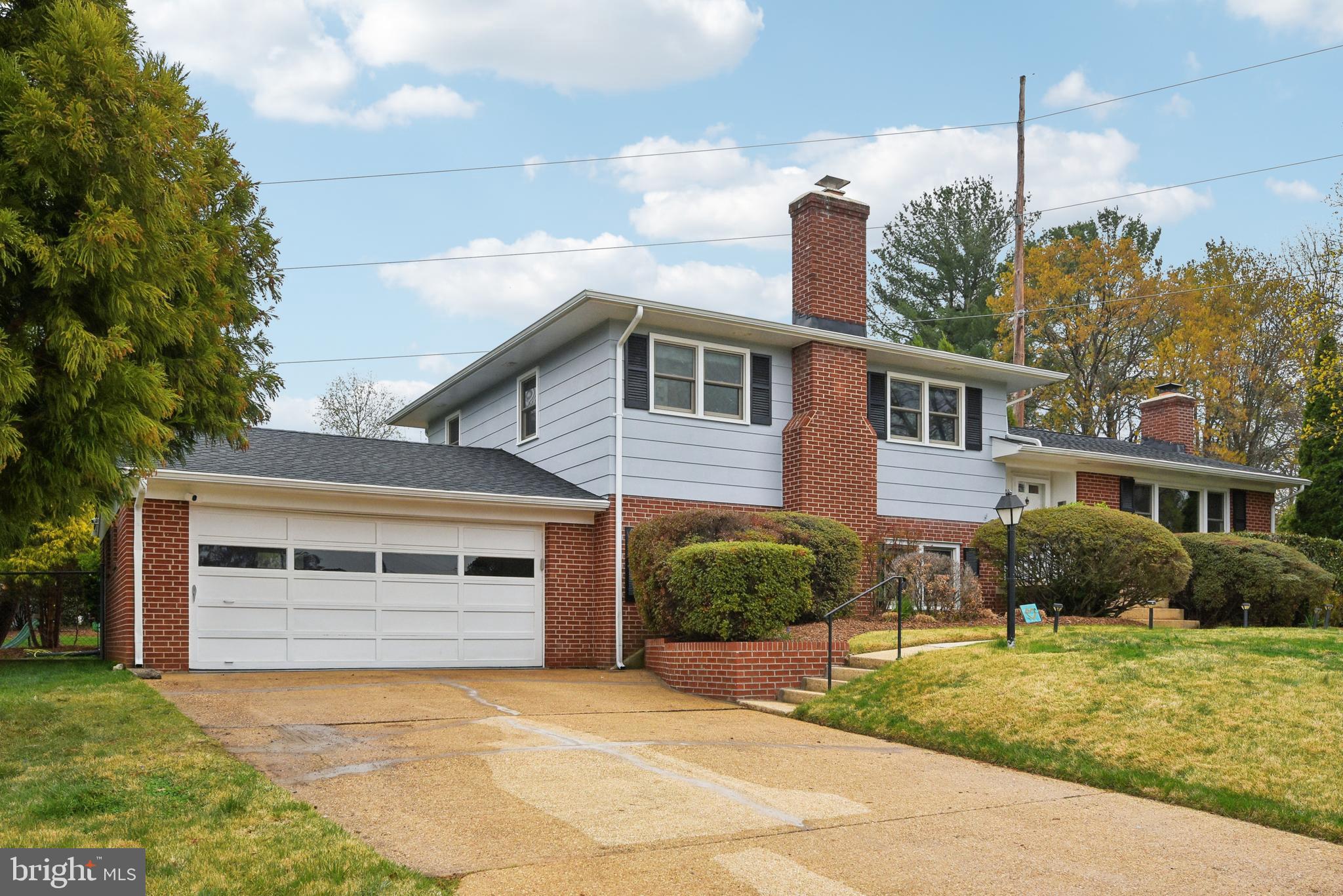 WESTWOOD MANOR - Residential