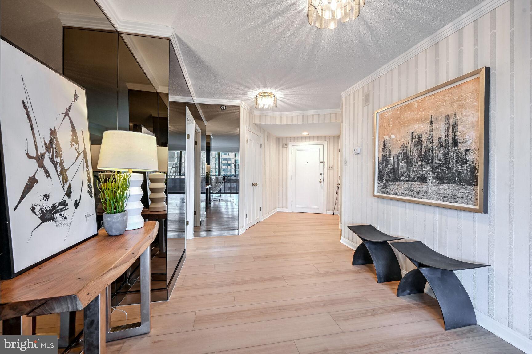 THE CARLETON OF CHEVY CHASE - Residential