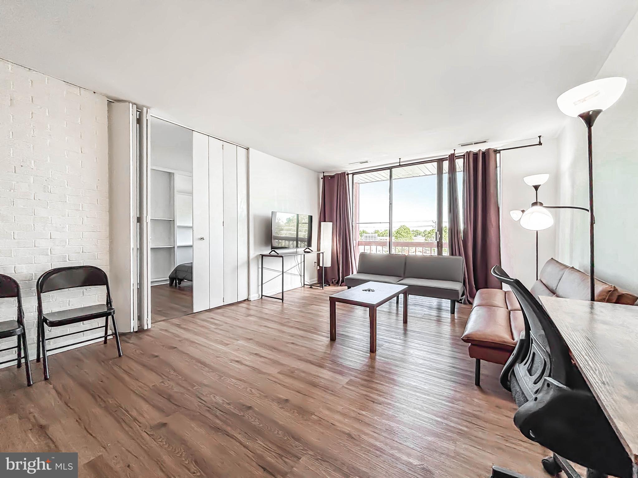 PIKESVILLE - Residential