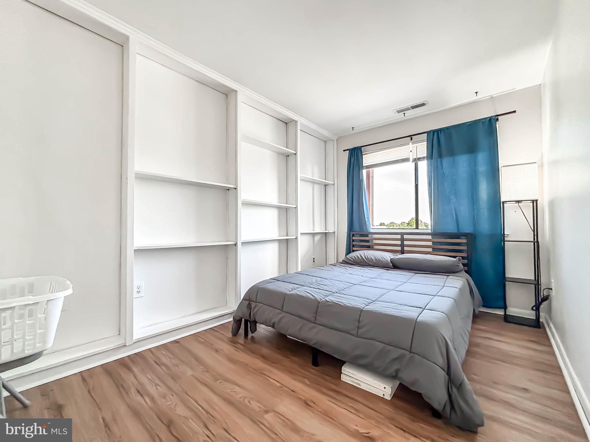 PIKESVILLE - Residential