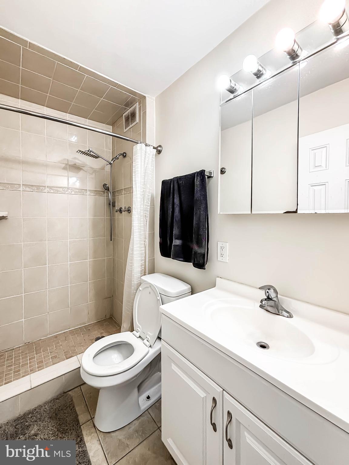 PIKESVILLE - Residential