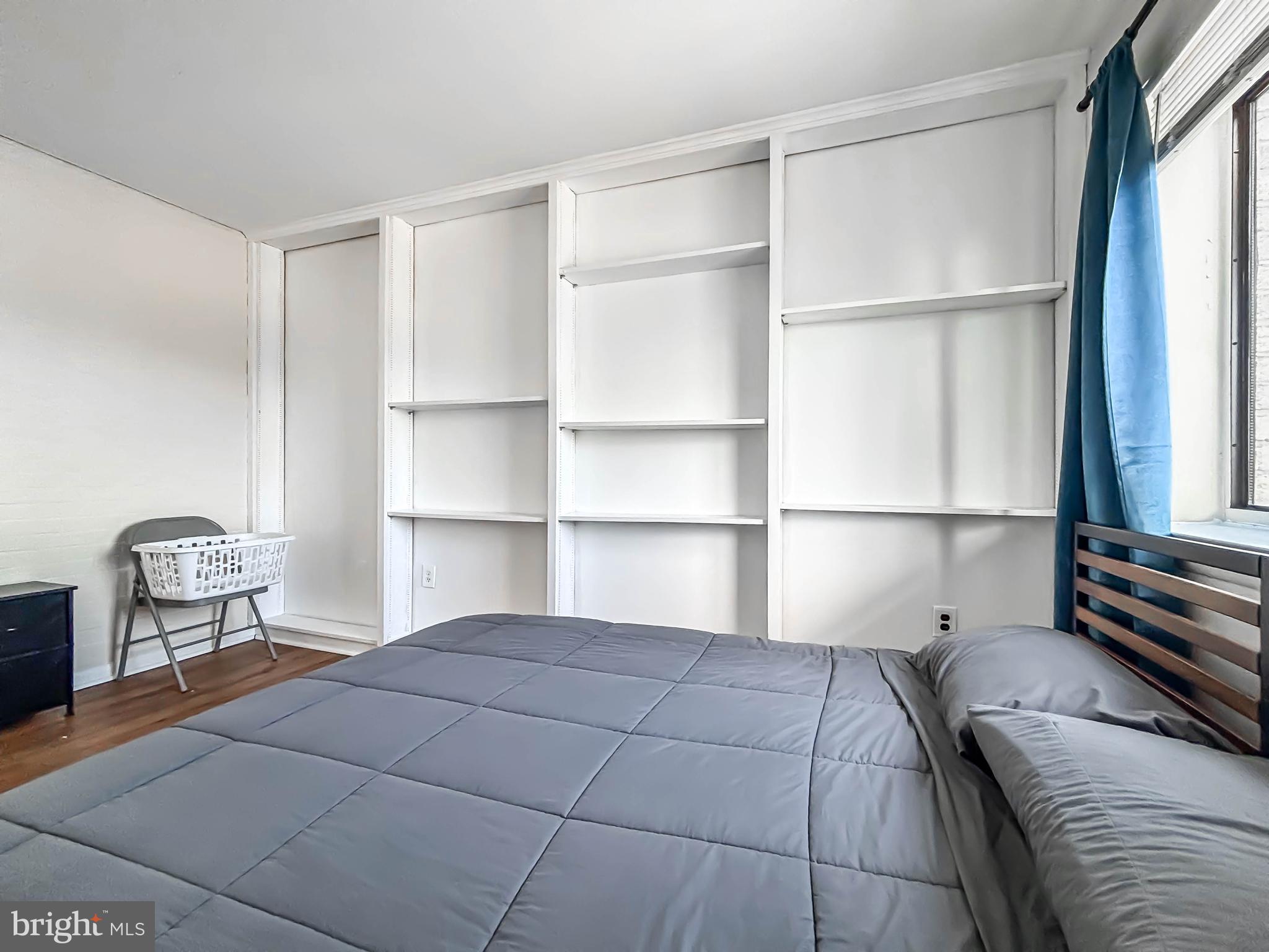 PIKESVILLE - Residential