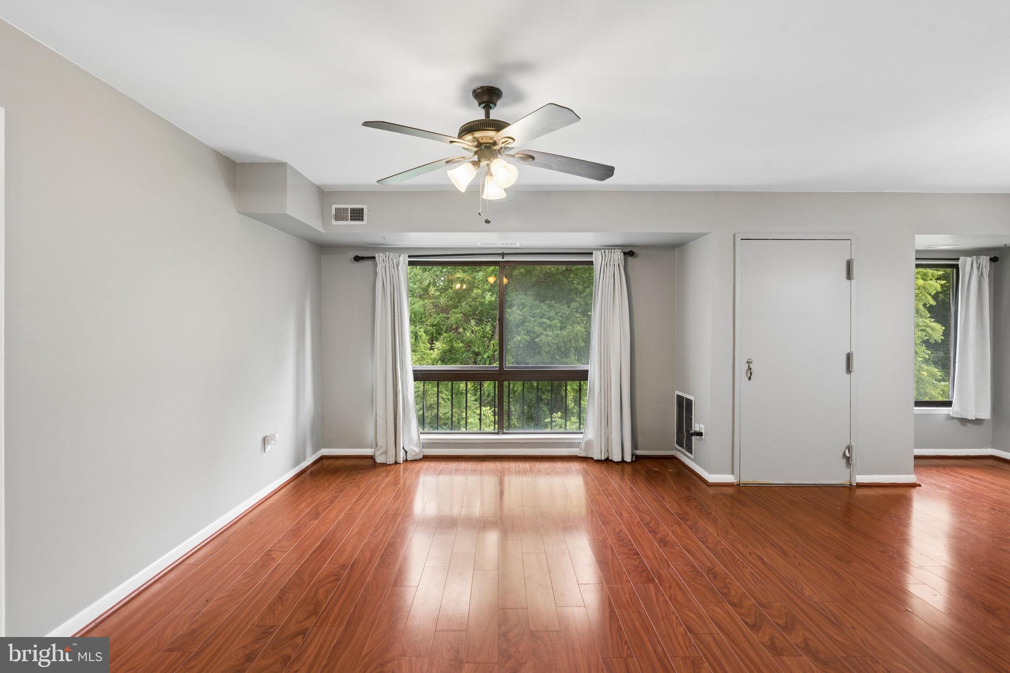 LONG REACH KNOLLS - Residential
