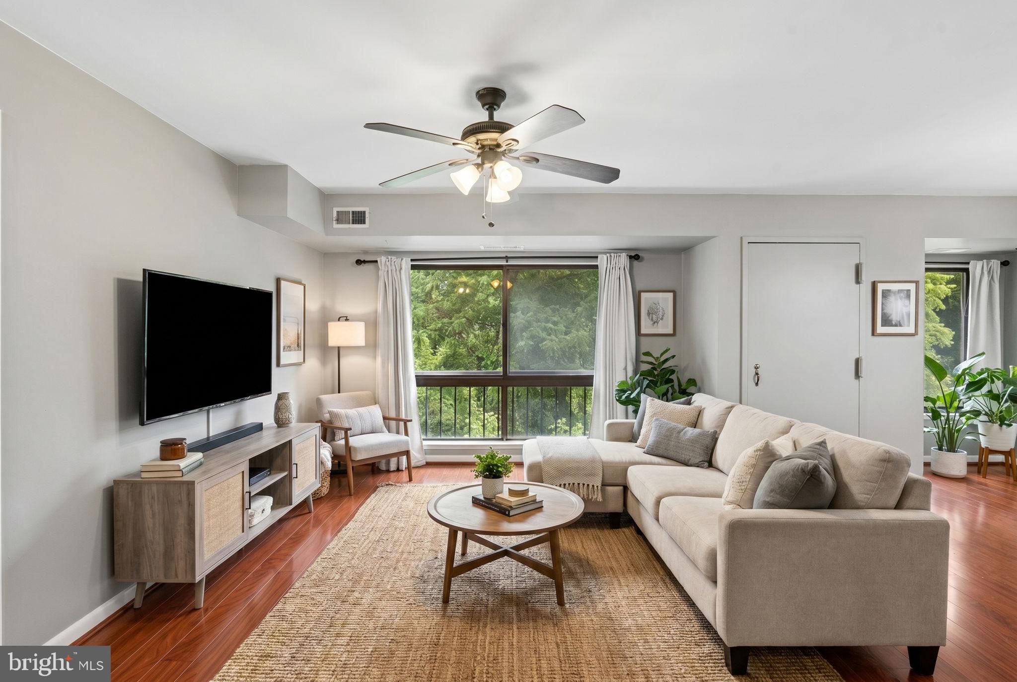 LONG REACH KNOLLS - Residential