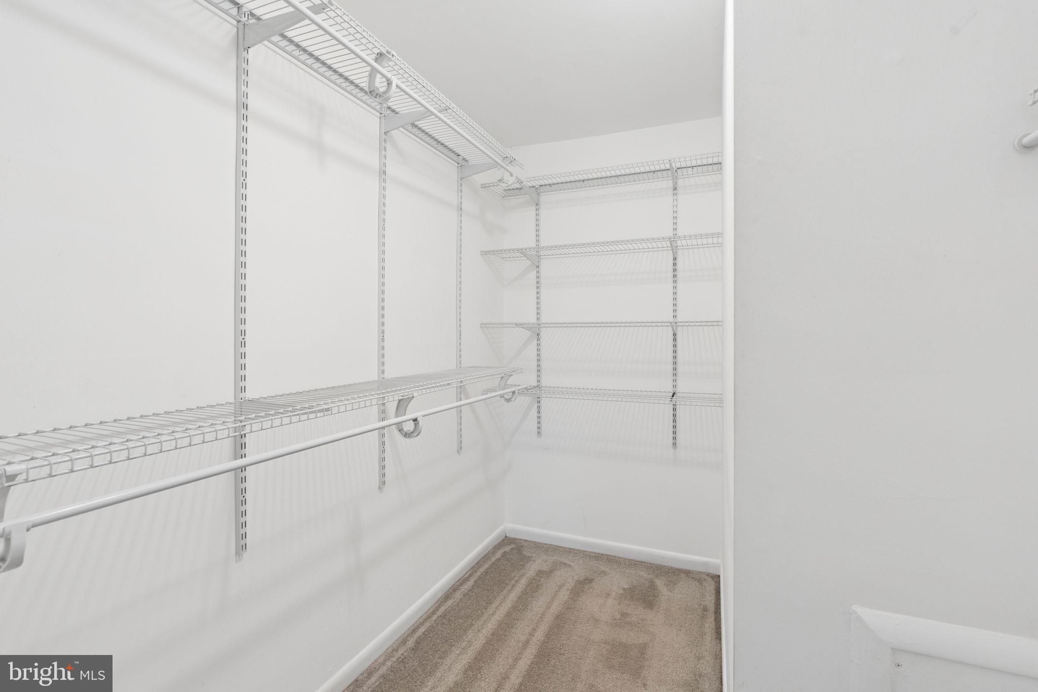 LONG REACH KNOLLS - Residential