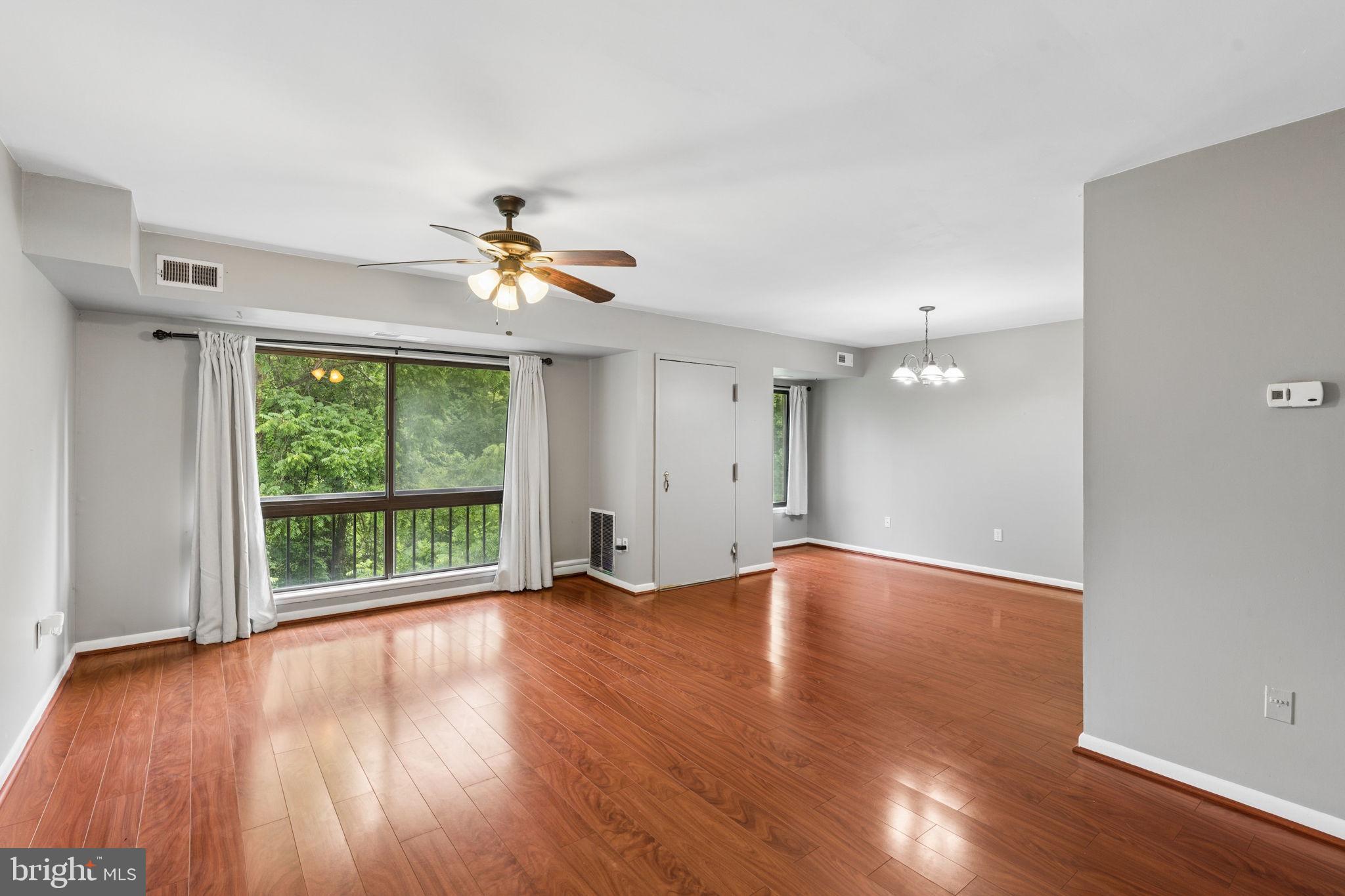 LONG REACH KNOLLS - Residential