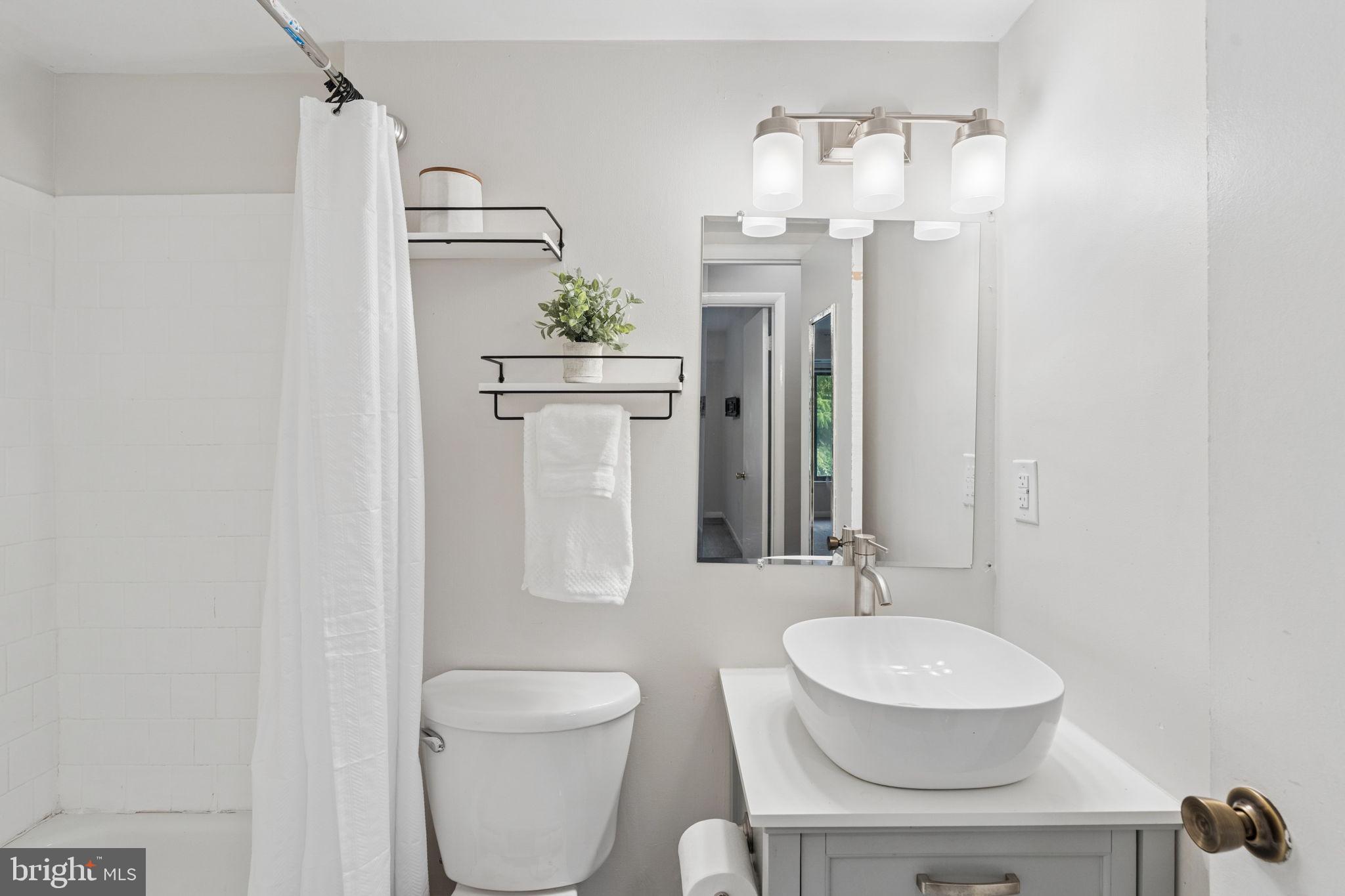 LONG REACH KNOLLS - Residential