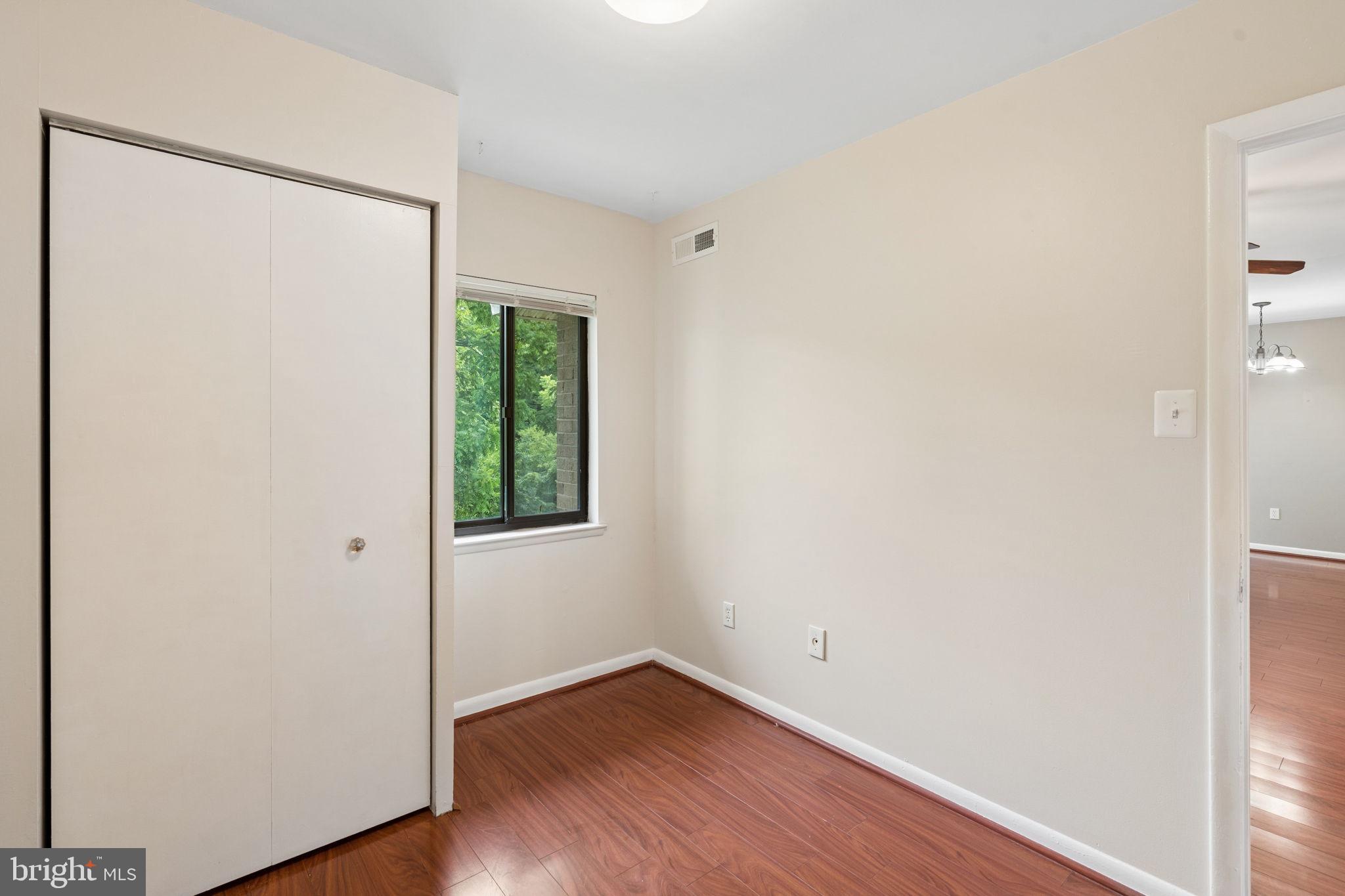 LONG REACH KNOLLS - Residential