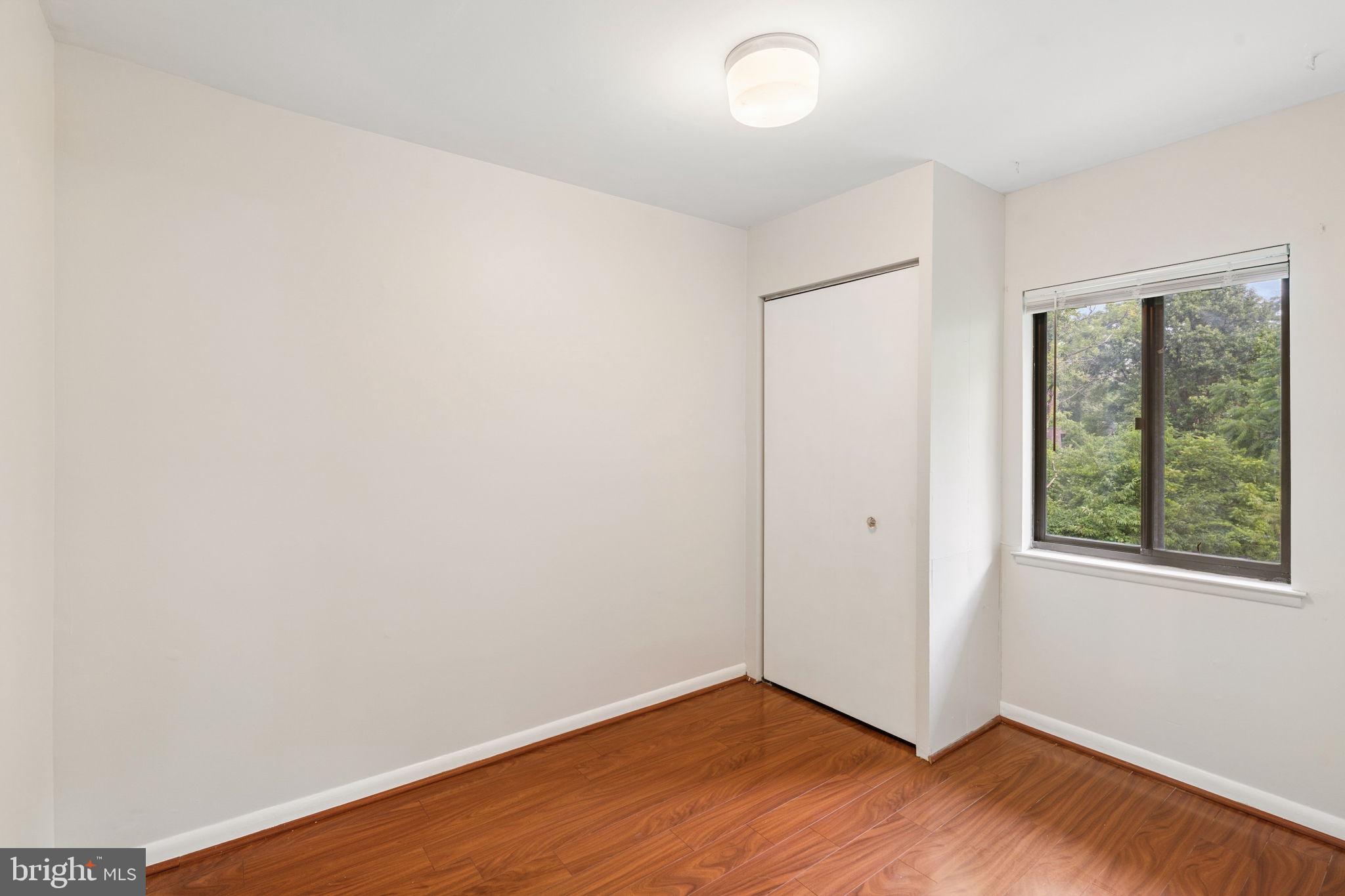 LONG REACH KNOLLS - Residential
