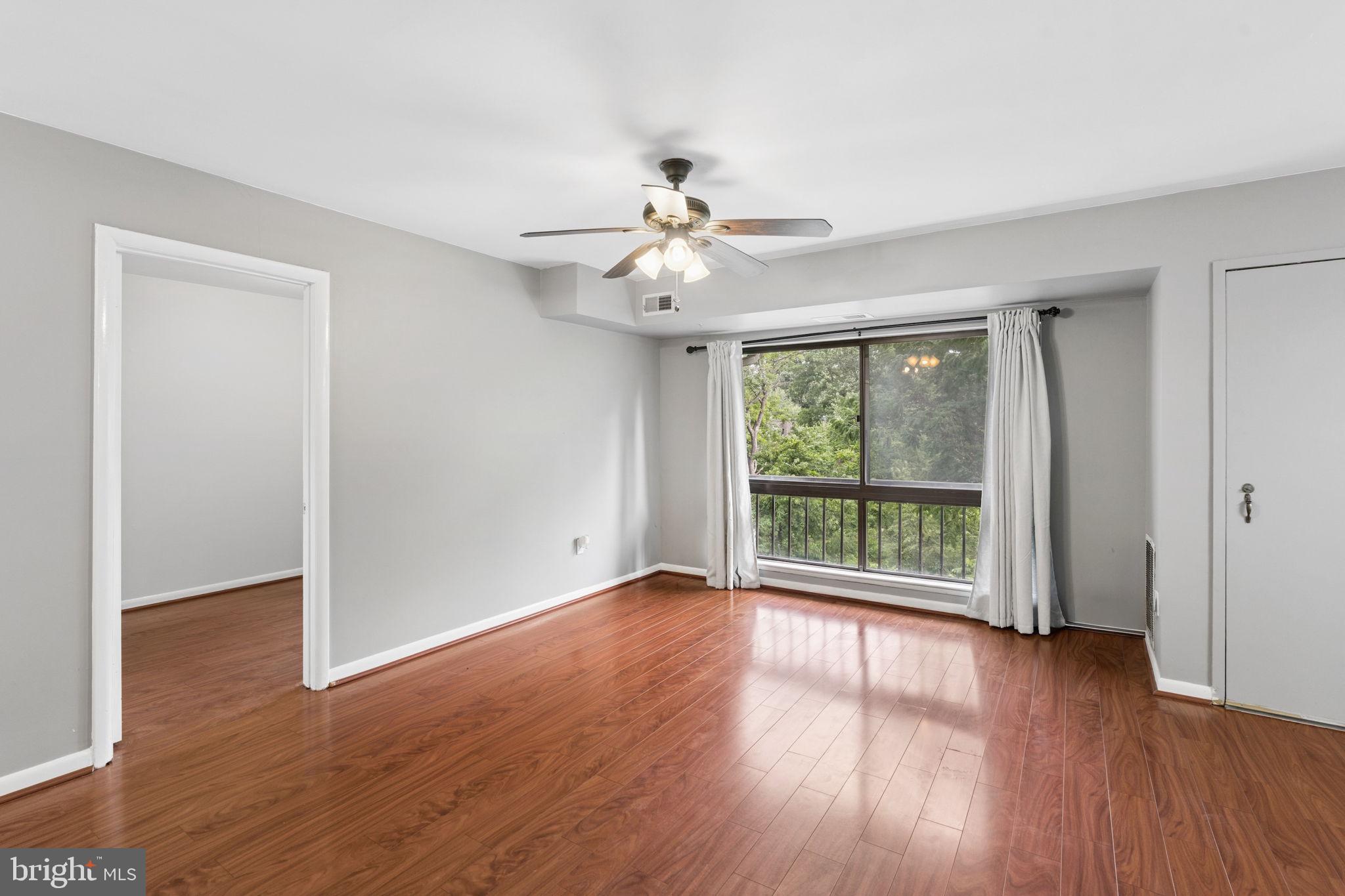 LONG REACH KNOLLS - Residential