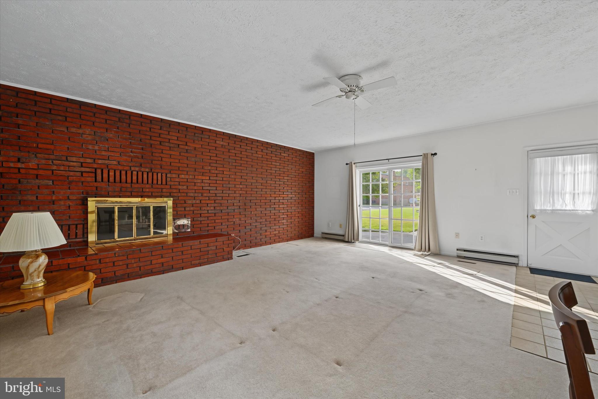 MIDDLE RIVER - Residential