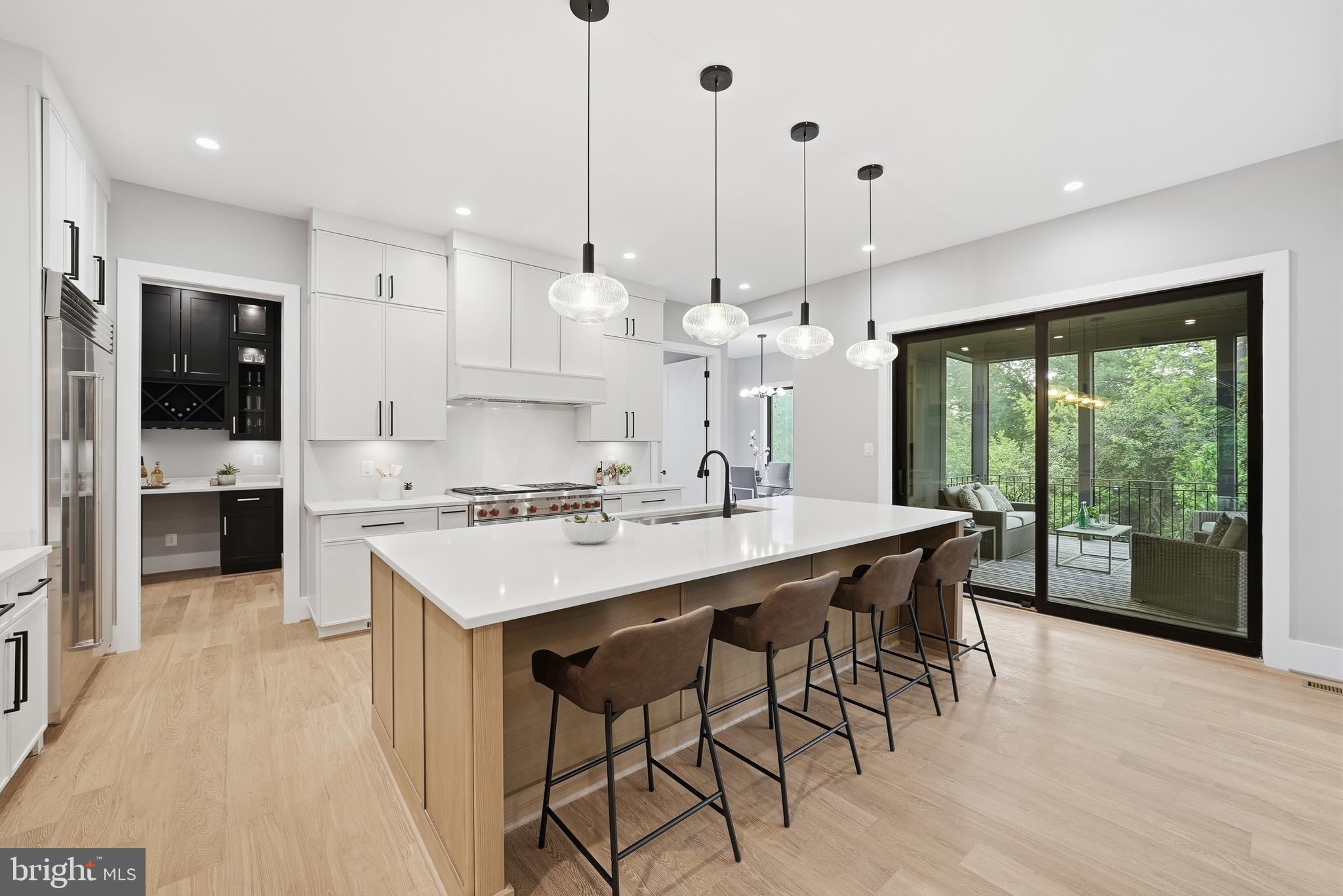 GRASS RIDGE - Residential