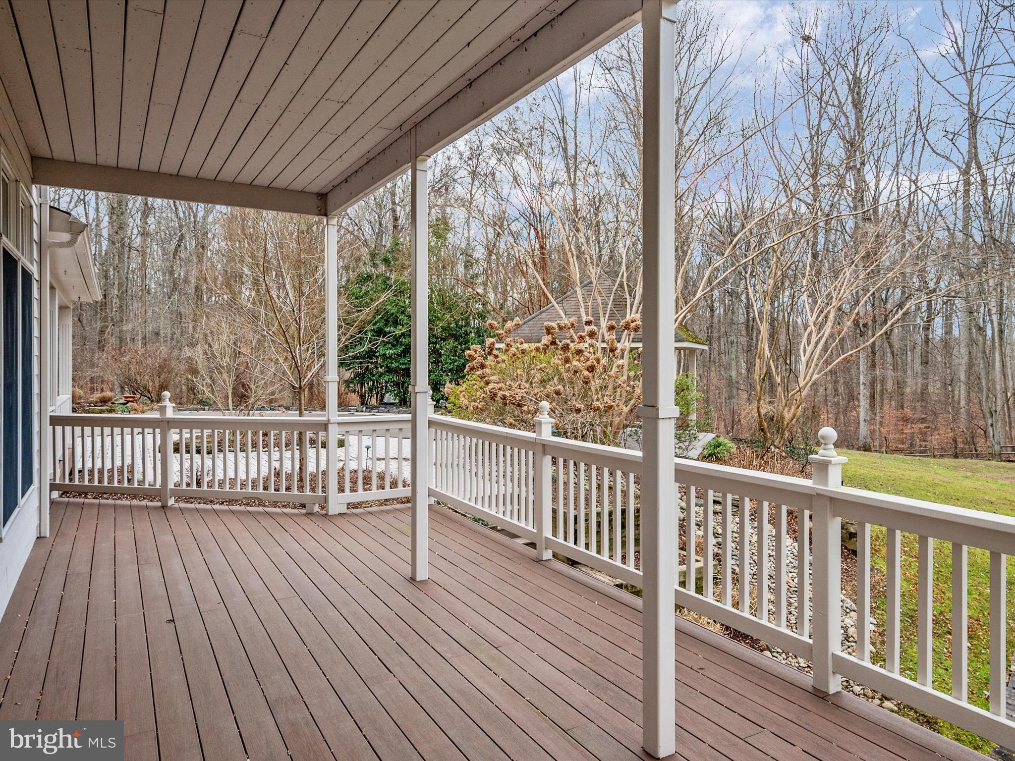 SOUTH RIVER COLONY - Residential