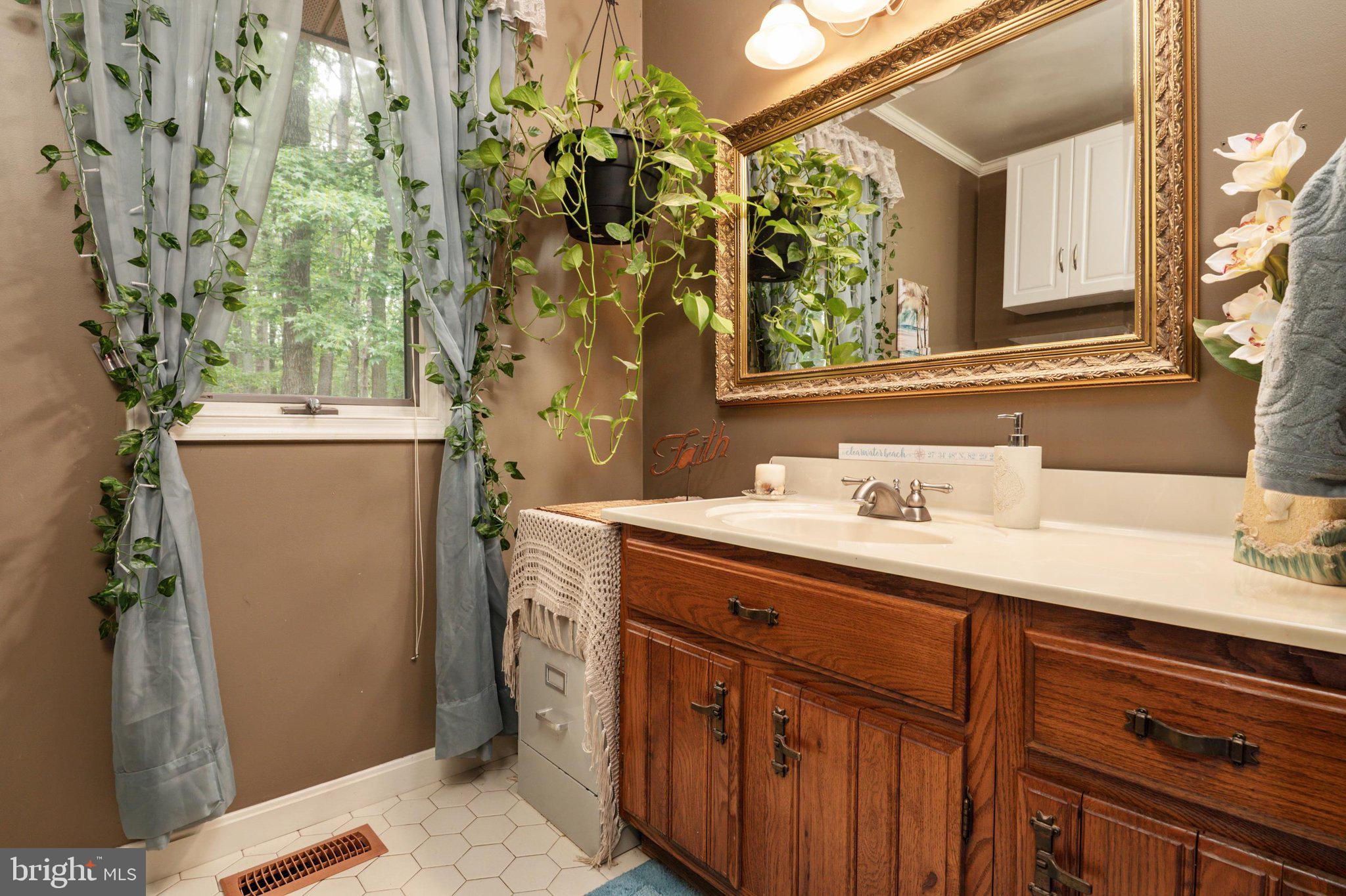 GOOSE POINT ESTATES - Residential