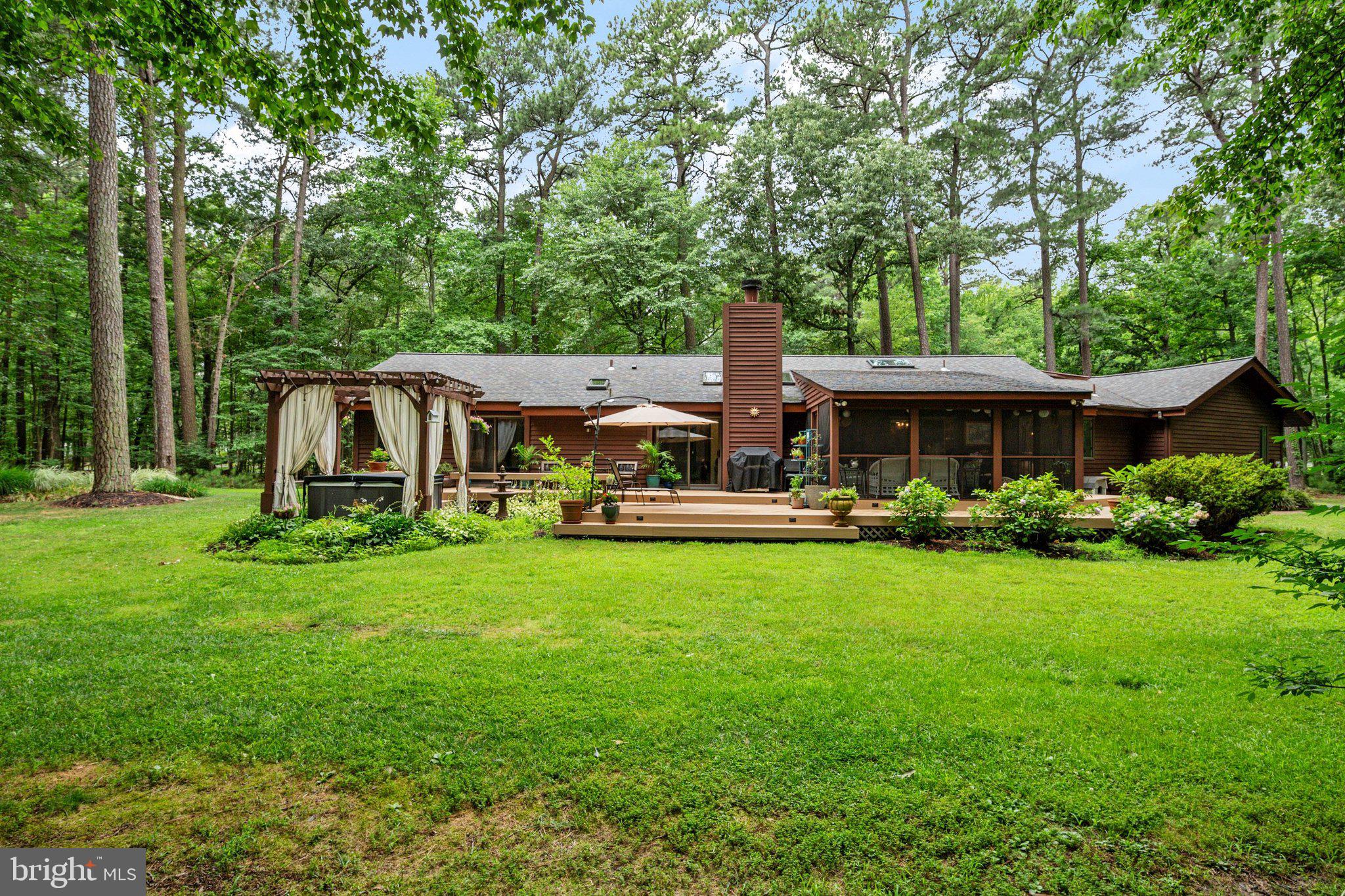 GOOSE POINT ESTATES - Residential