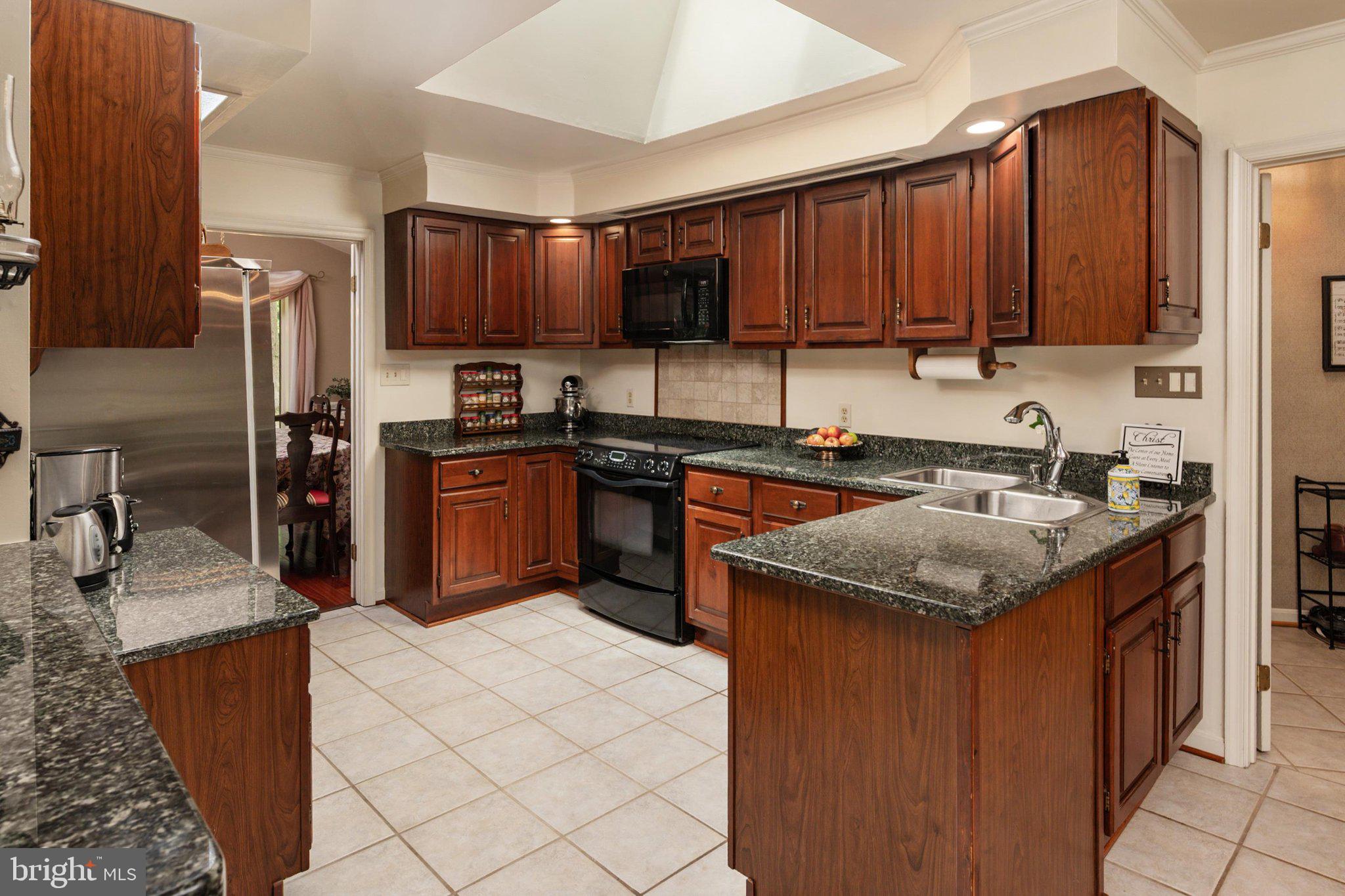 GOOSE POINT ESTATES - Residential
