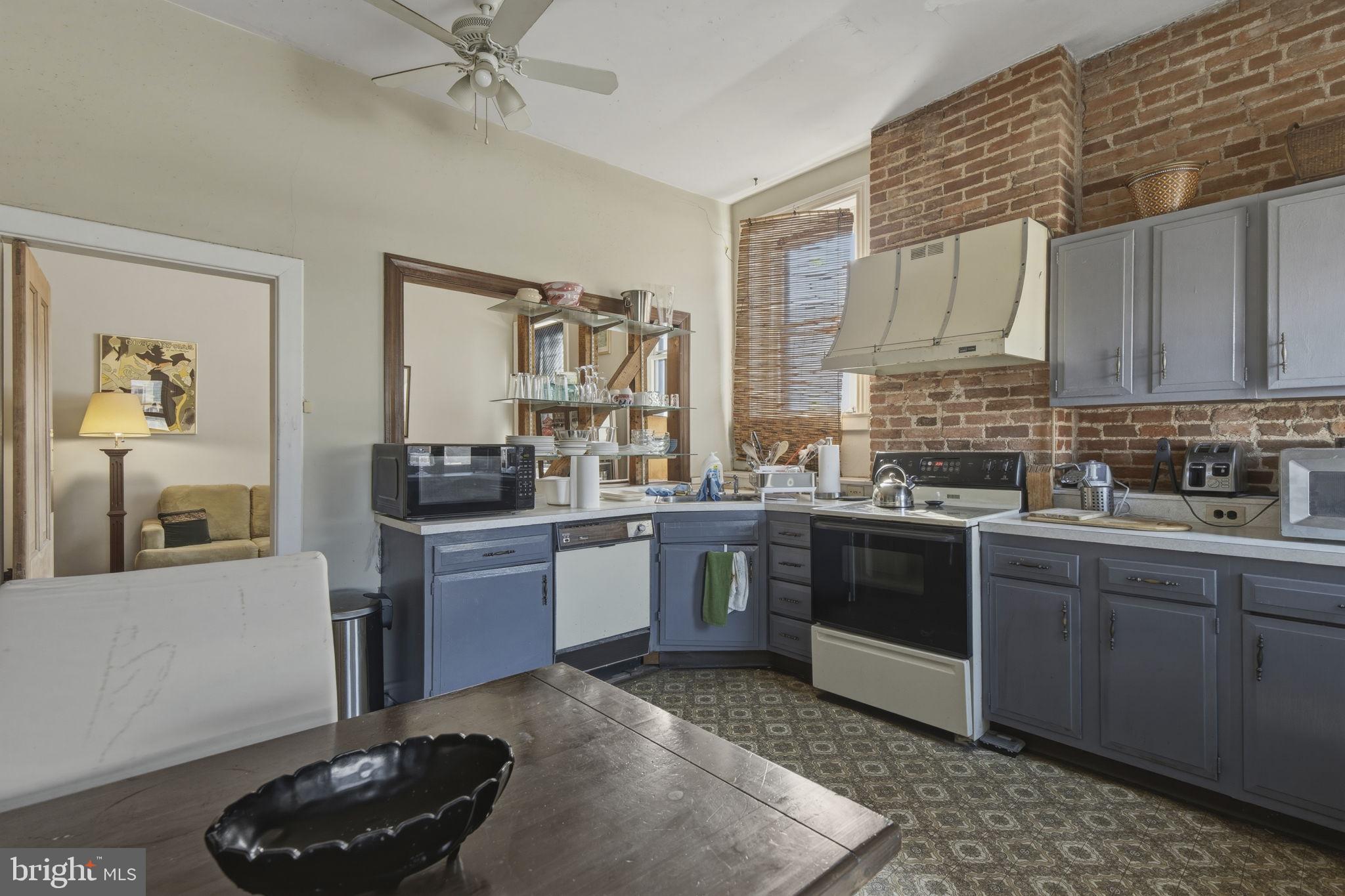MOUNT VERNON PLACE HISTORIC DISTRICT - Residential