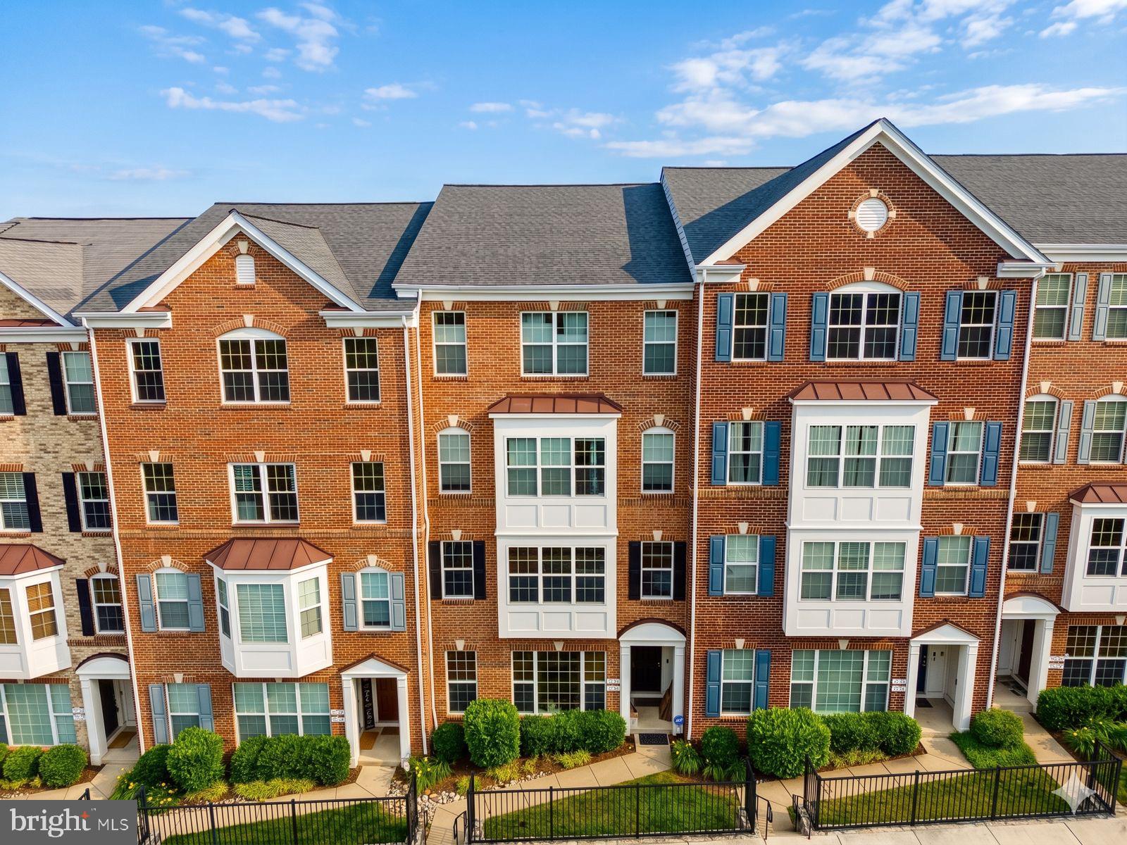 POTOMAC CLUB - Residential