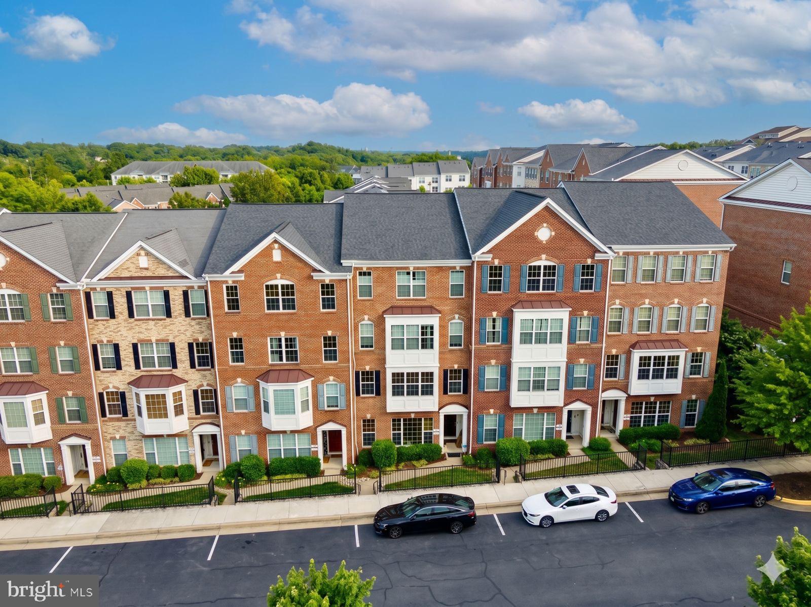 POTOMAC CLUB - Residential