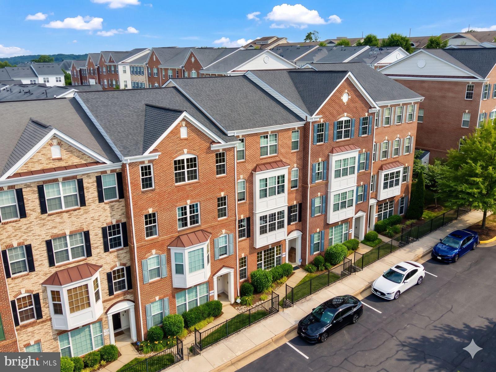 POTOMAC CLUB - Residential