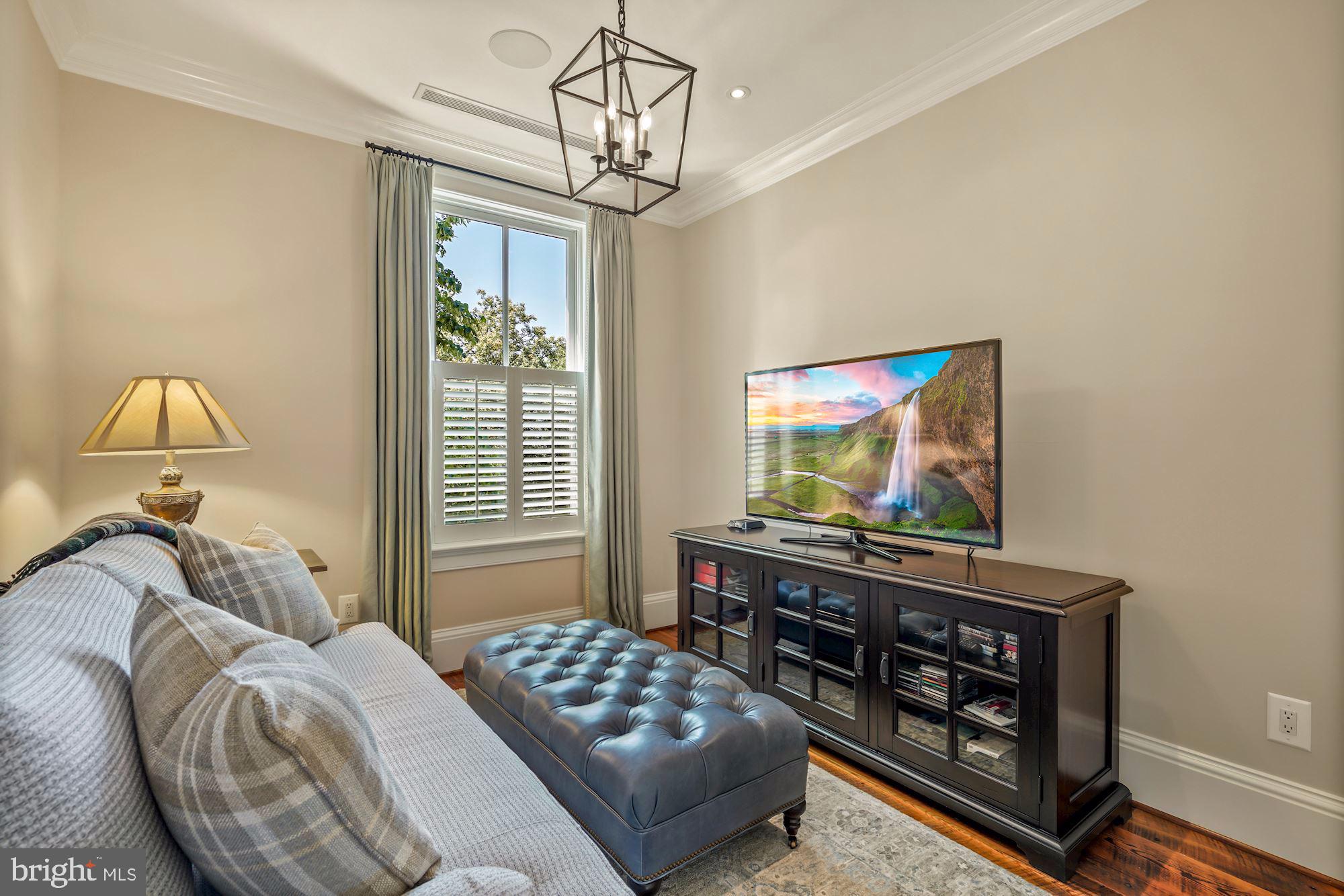 GEORGETOWN - Residential