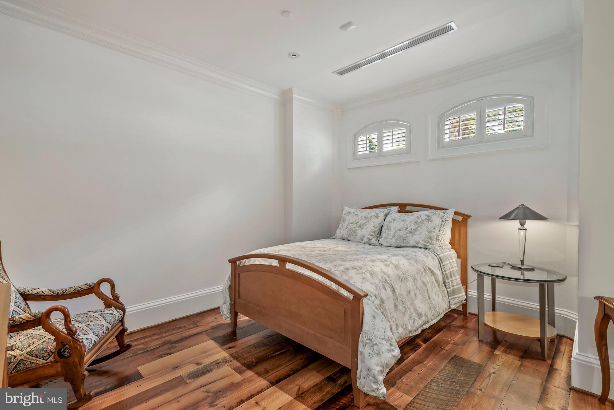 GEORGETOWN - Residential